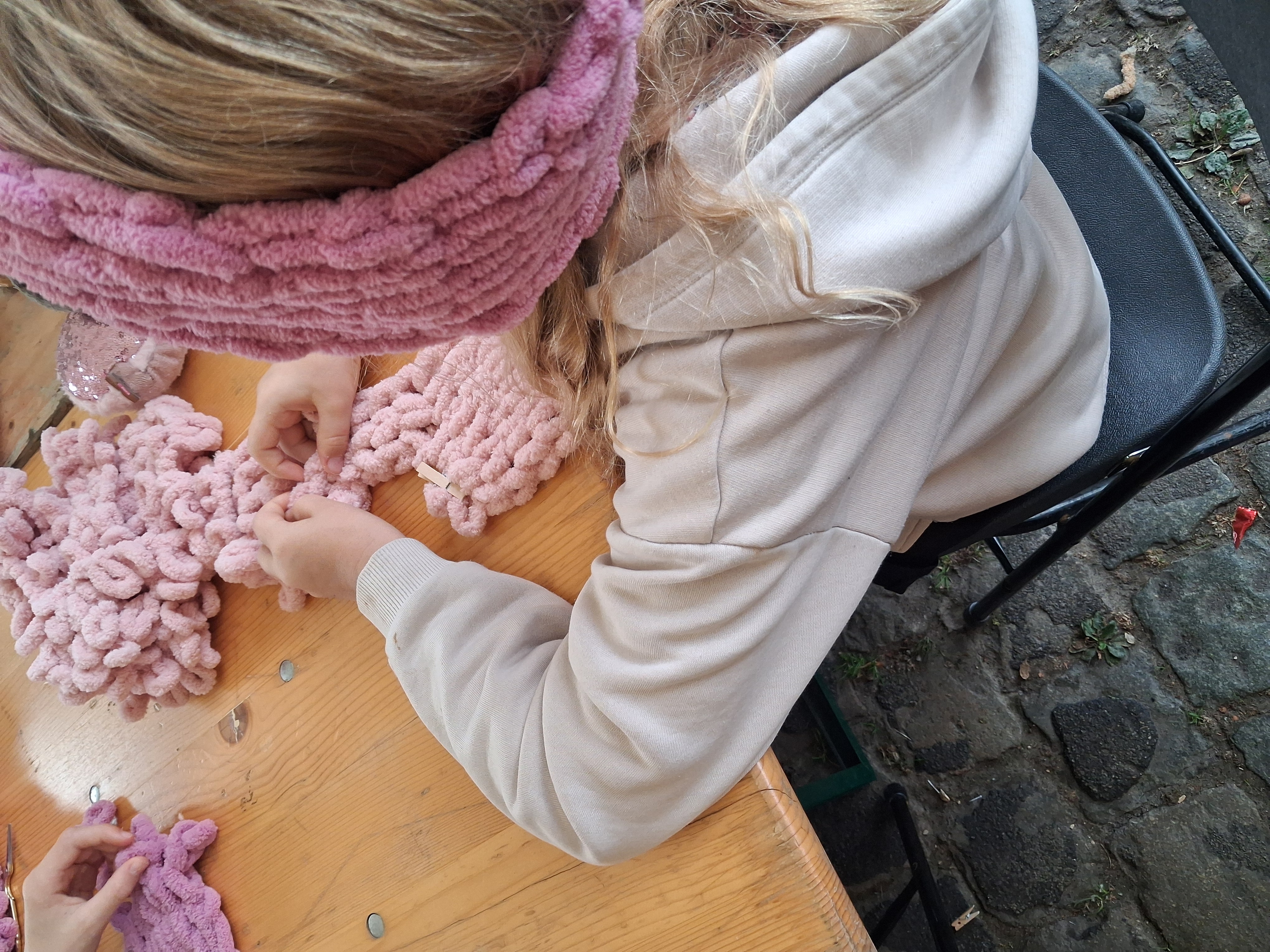 Creatief met lusjes – workshop handbreien voor kids