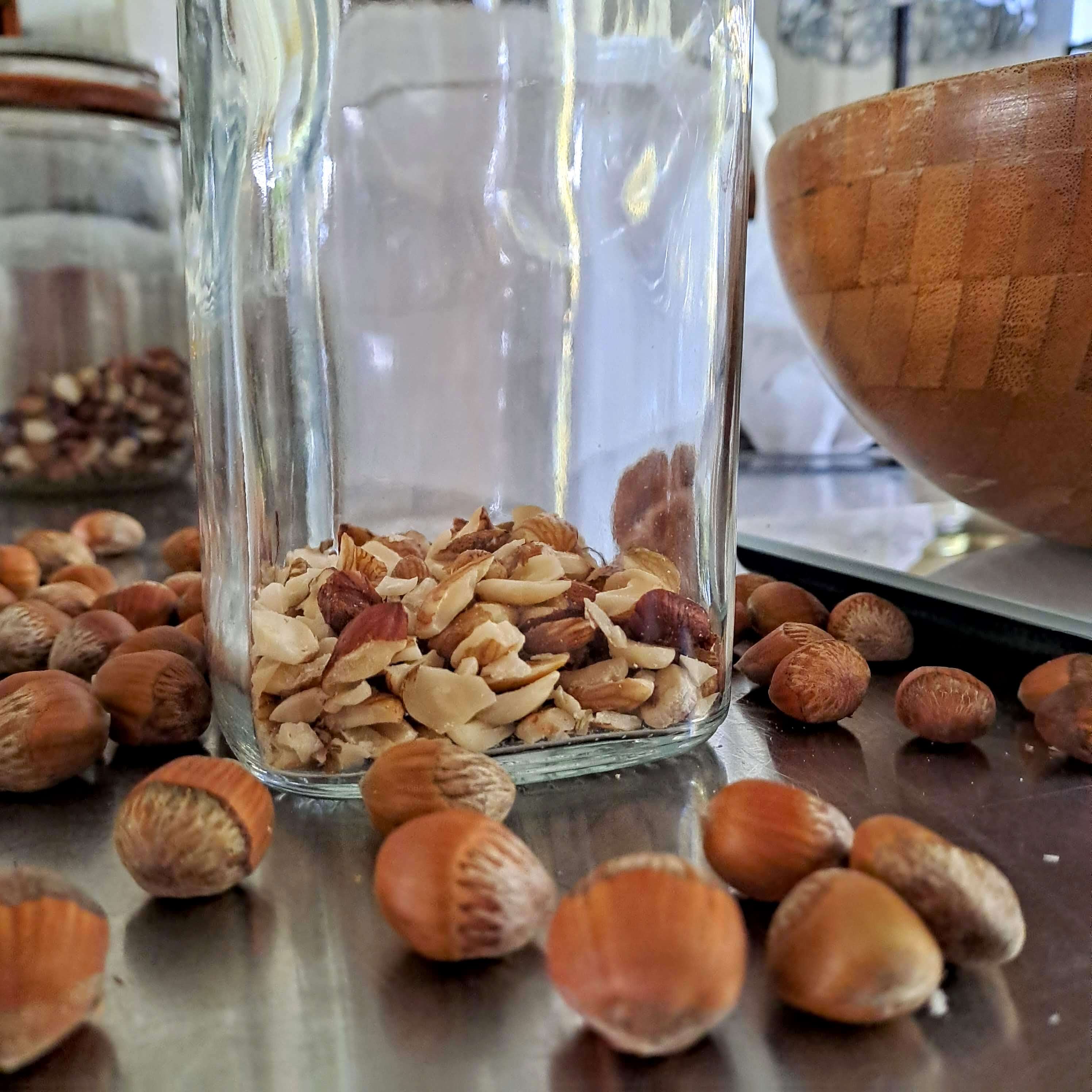 DIY NOTENMELK maken - Foto