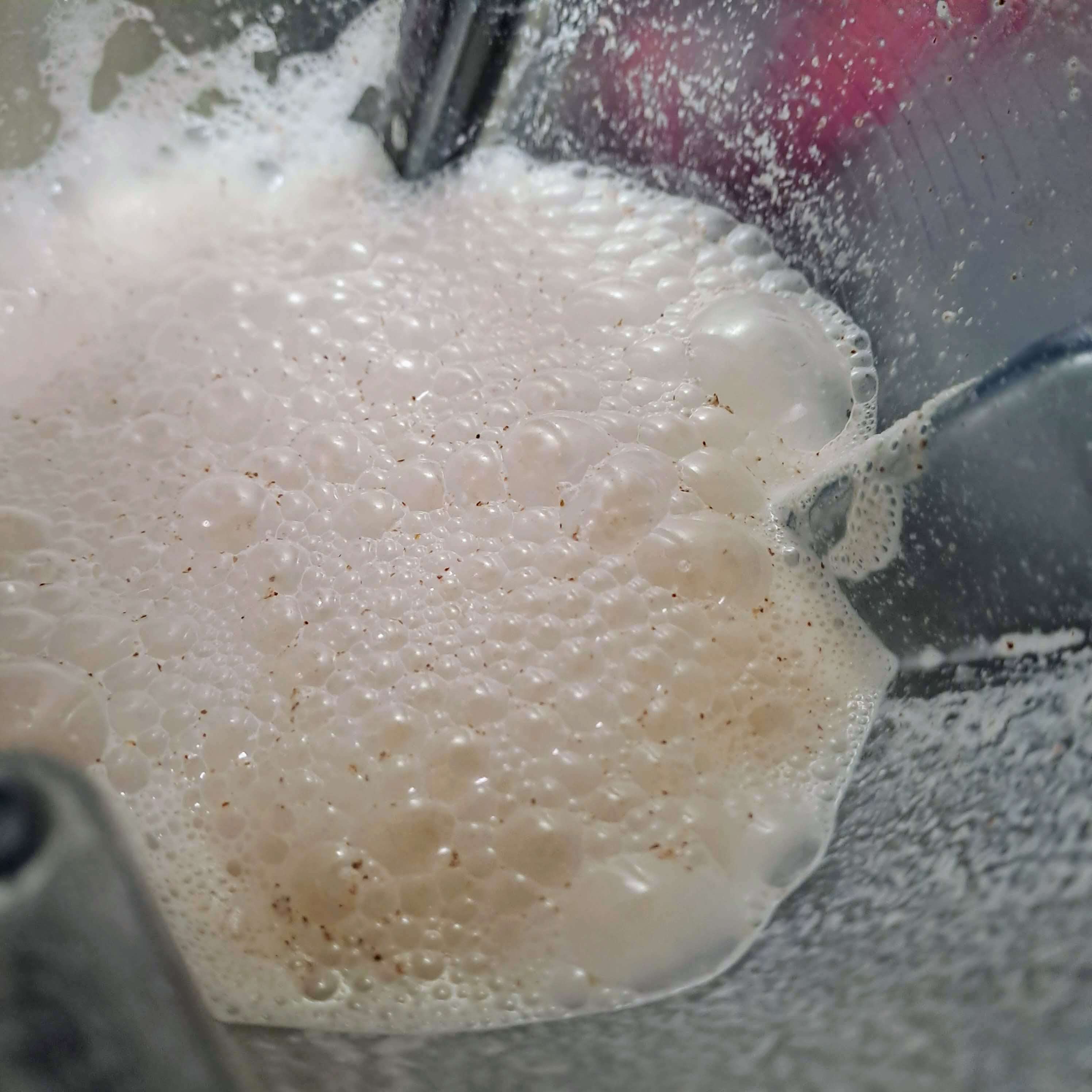 DIY NOTENMELK maken - Foto