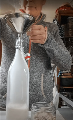 HOMEMADE NOTENMELK maken