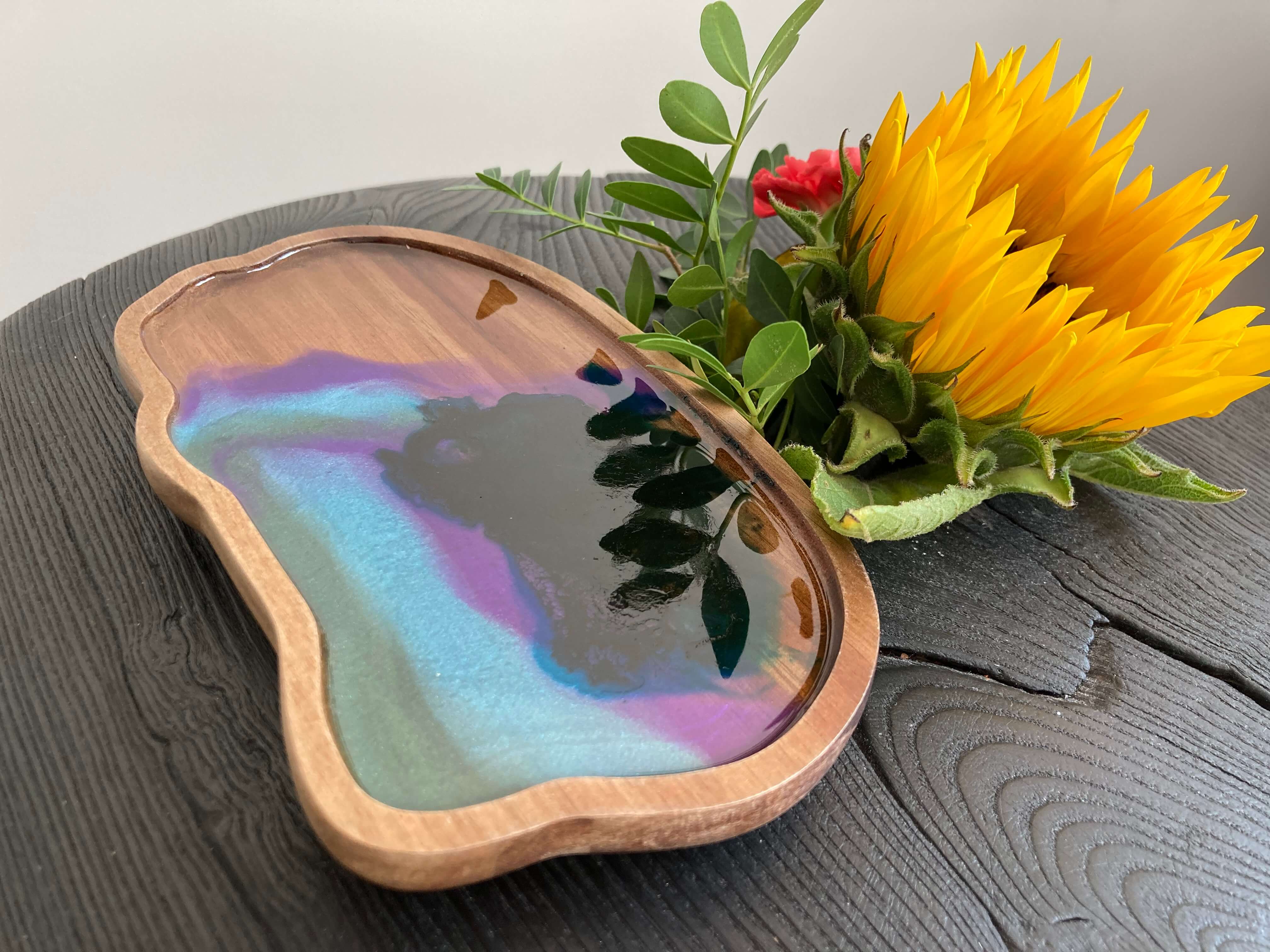 Leren werken met hars/resin. Plateau pimpen - Foto