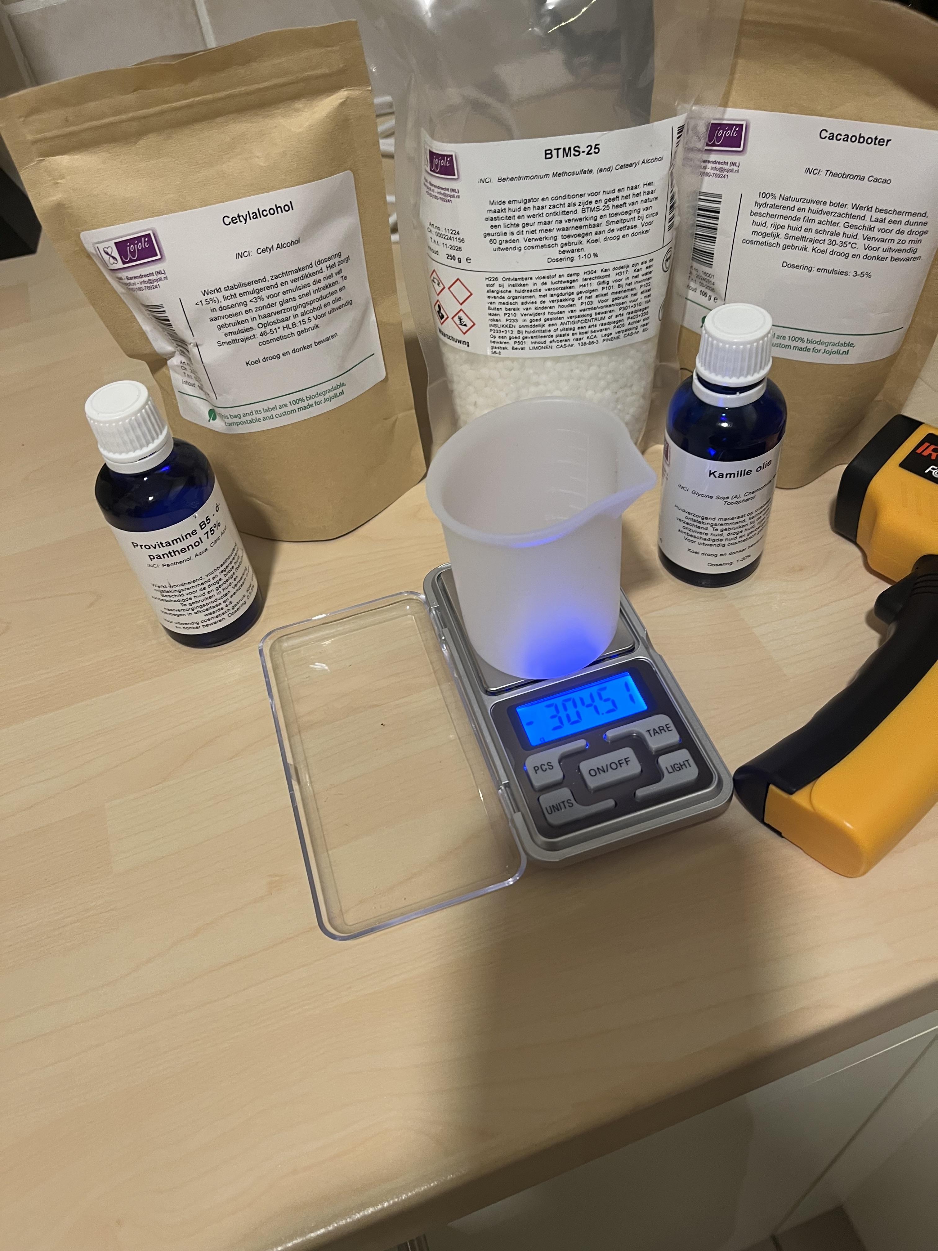 Maak je eigen shampoo bar en conditioner bar, afgestemd op haartype en de behoeften van huid en haar. - Foto