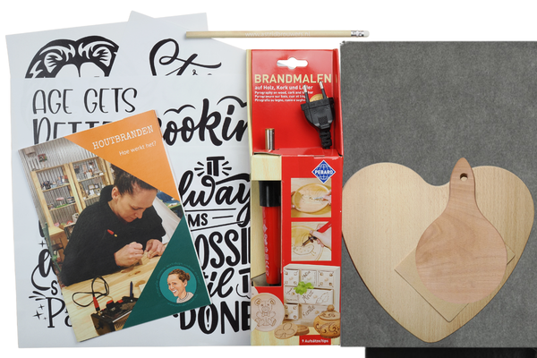 DIY pakket houtbranden / pyrografie snijplank Hart