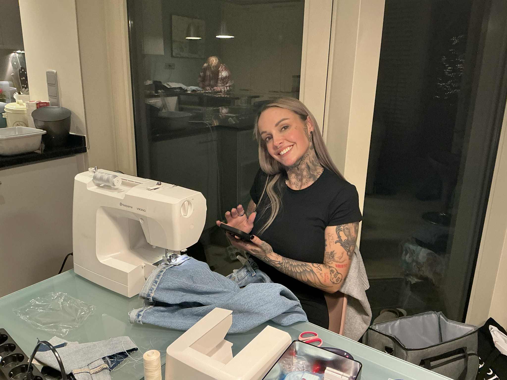 Zelf jouw kleding leren herstellen - Foto