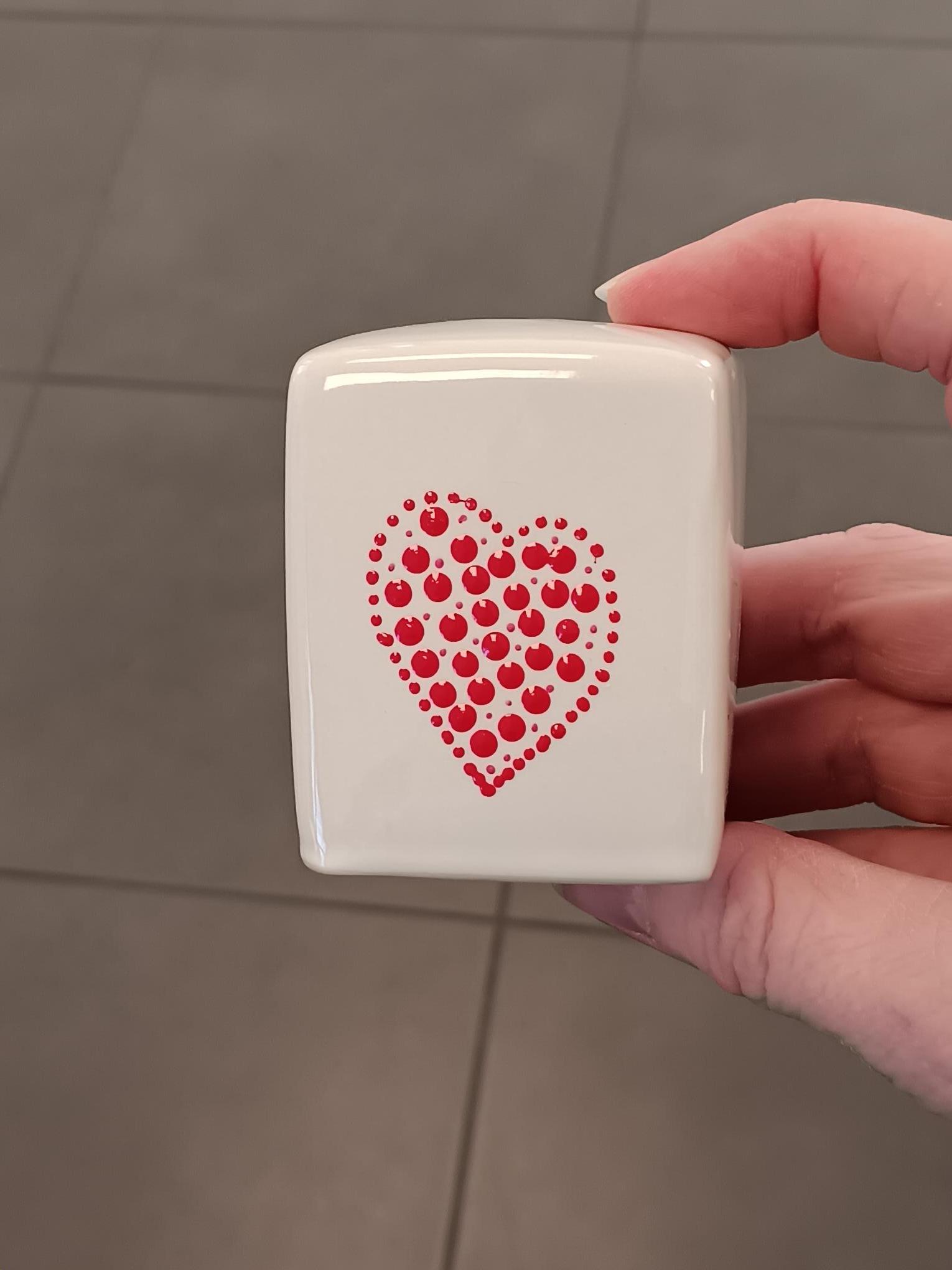 Ouder-kind workshop: stippen op porselein of glas - Foto