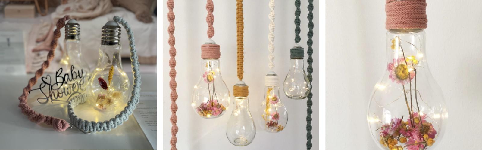 Glazen peertjes met warm licht, gevuld met gedroogde bloemen. De glazen peertjes zijn opgehangen aan geknoopte koorden, ook in meerdere varianten naast elkaar te zien. En een close-up van één peertje met bloemendetails en lichtjes erin.