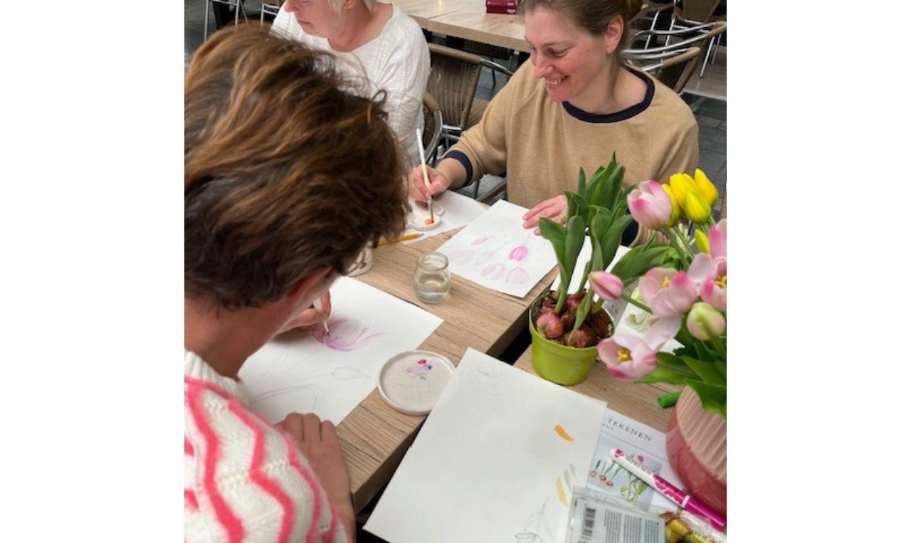 Tulpen tekenen & schilderen - Foto