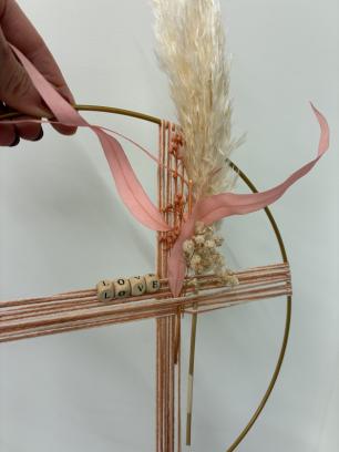 Bachlorette party: touw -en bloemencirkel met quote & sip