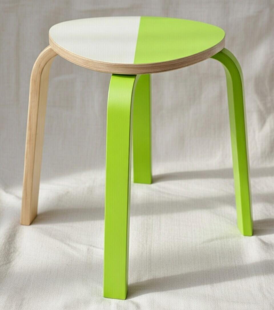 vrijgezellen - krukje met een ring eraan - team bride design studio - pimpen in stijl - Foto