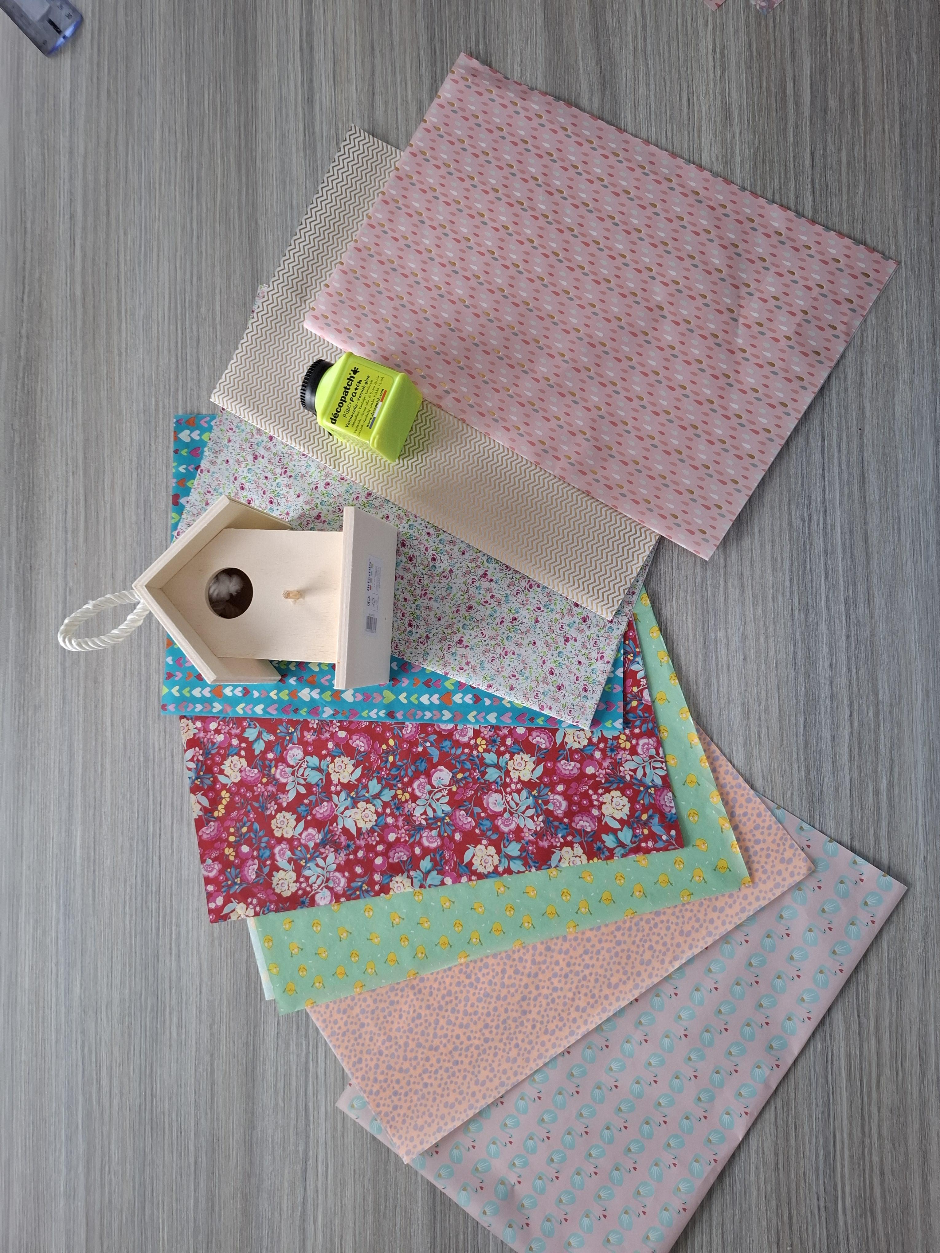 Versier je eigen vogelhuisje met decopatch - Foto