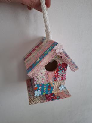 Versier je eigen vogelhuisje met decopatch