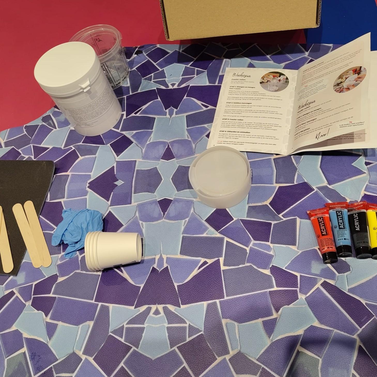 Ouder-Kind Workshop Terrazzo-coasters bij REST - Foto