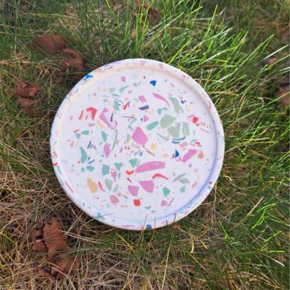 Korte terrazzo workshop voor middelgrote groepen – Maak je eigen terrazzo coaster in 1,5u