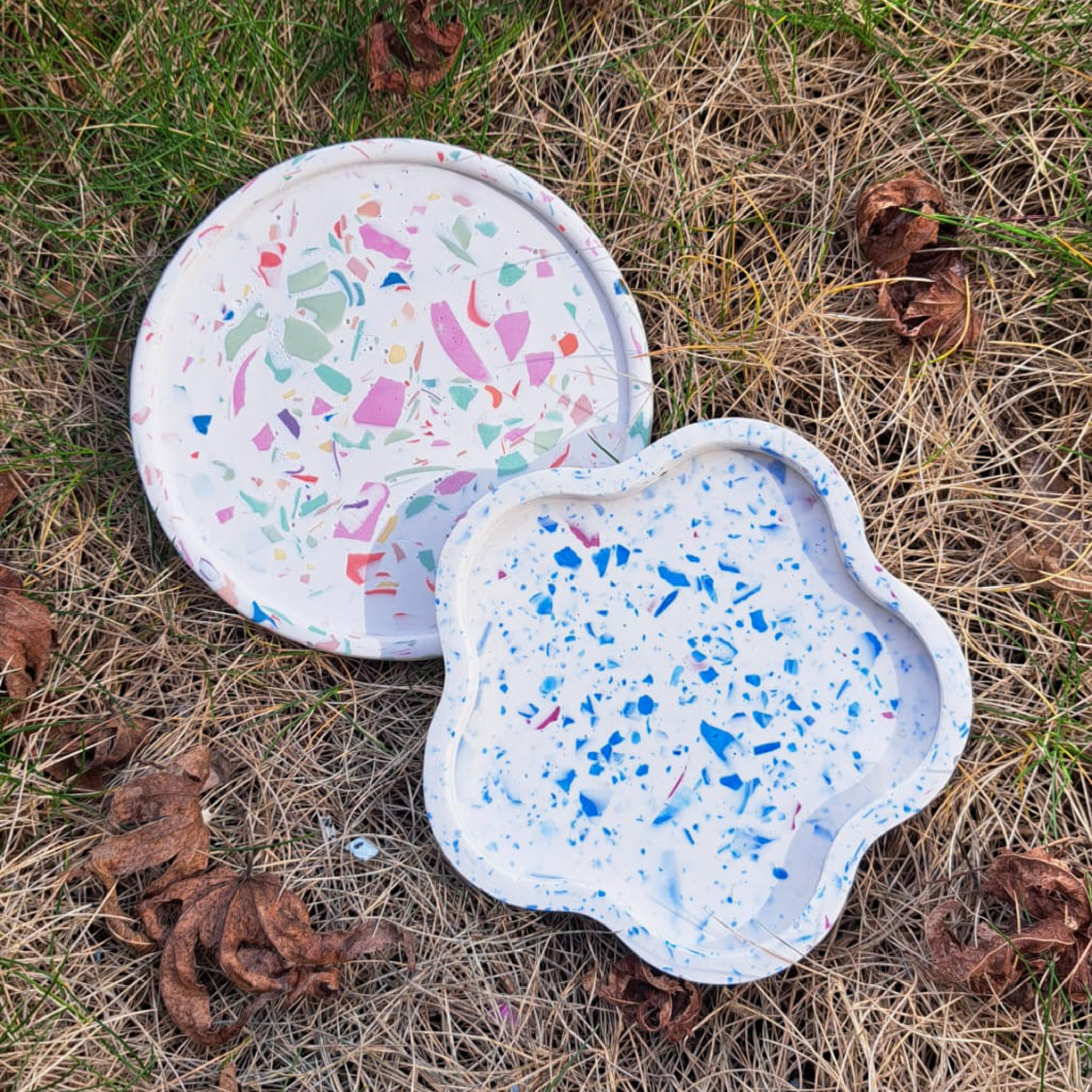 Korte terrazzo workshop voor middelgrote groepen – Maak je eigen terrazzo coasters in 1,5u à 2u