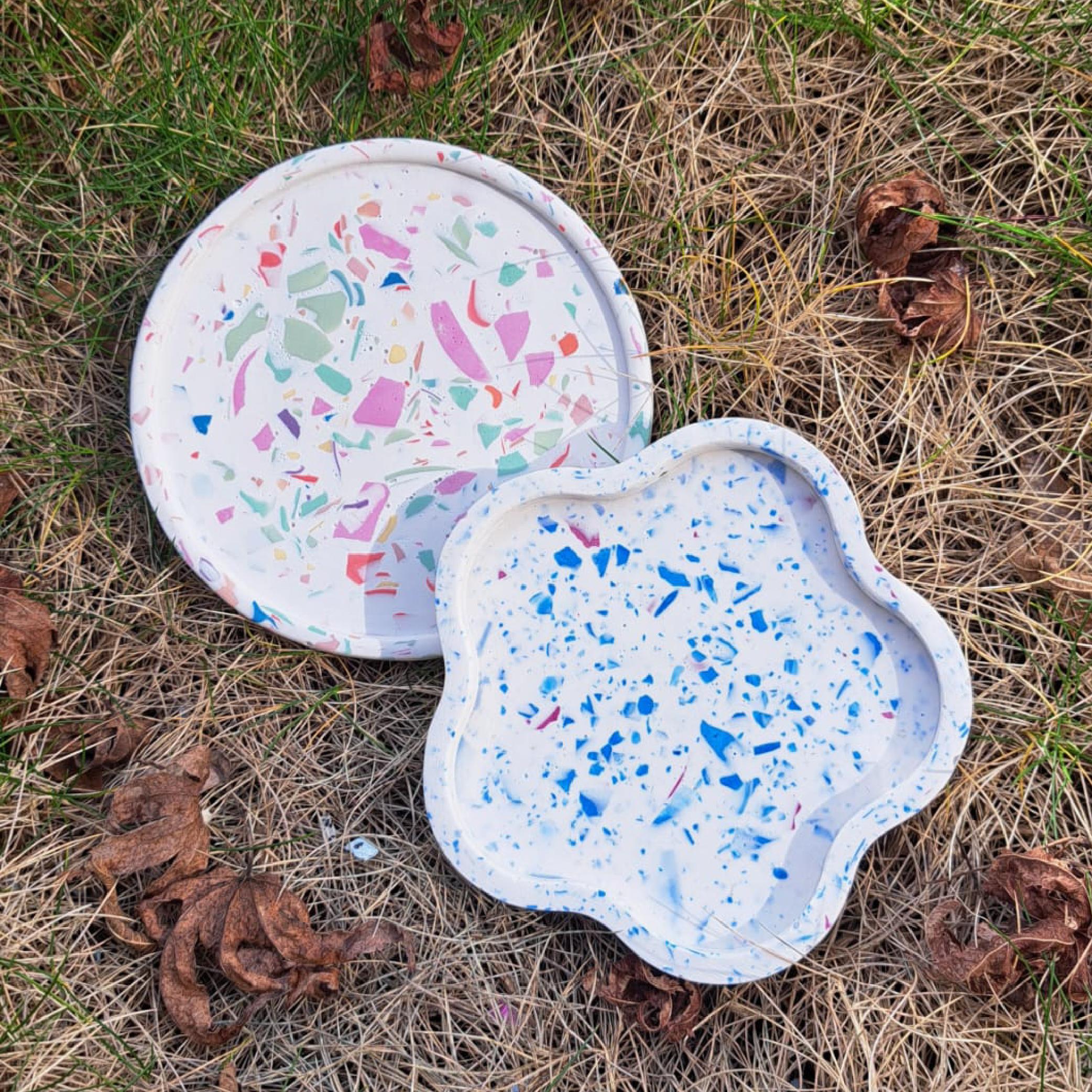 Korte terrazzo workshop voor middelgrote groepen – Maak je eigen terrazzo coasters in 1,5u à 2u - Foto