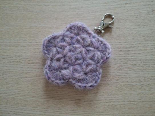 Bloem in Jasmijnsteek haken