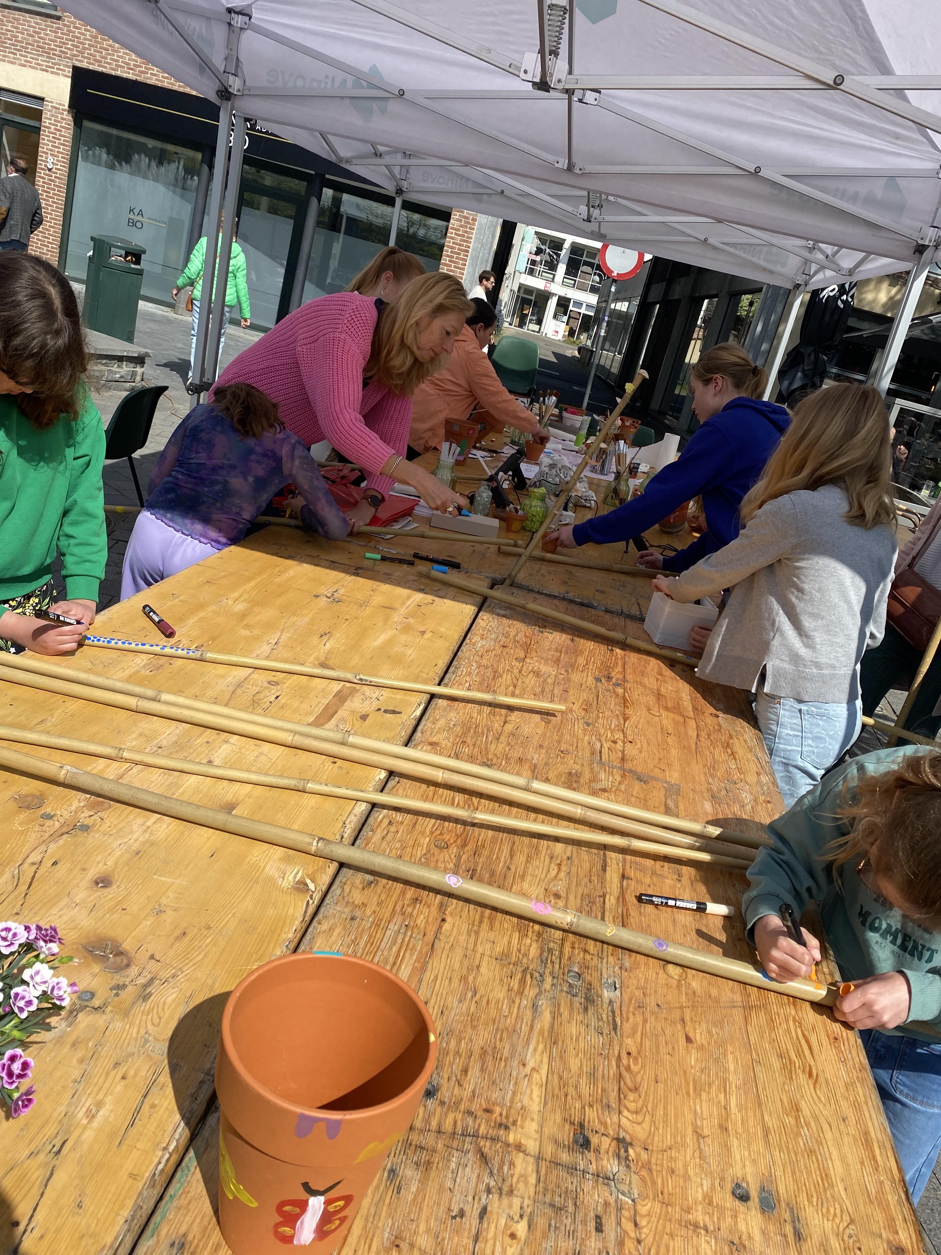 Vlinder Spa – Creëer een mini badje voor vlinders & bijen 🦋 - Foto