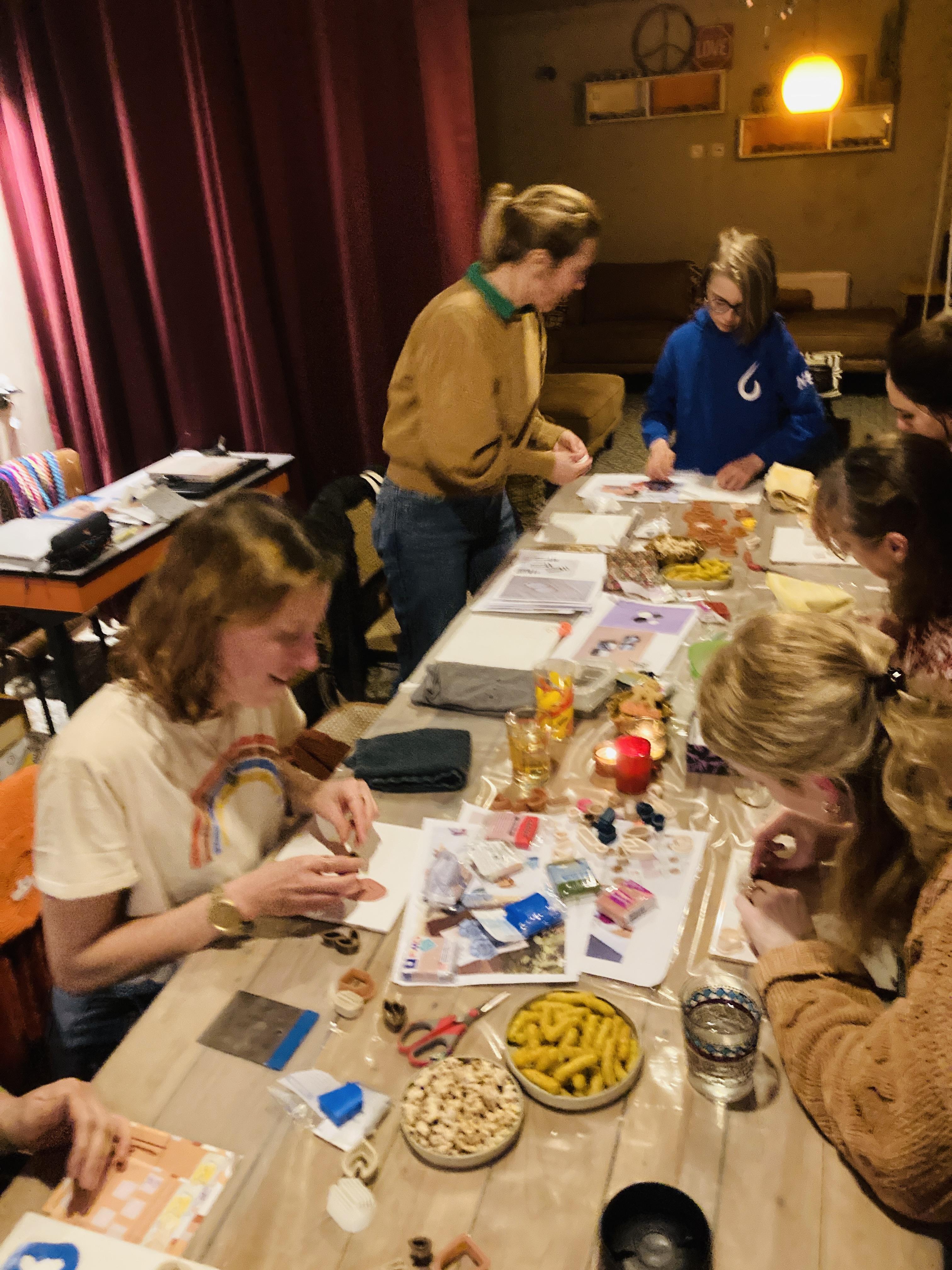 DIY jewellery workshop - Foto