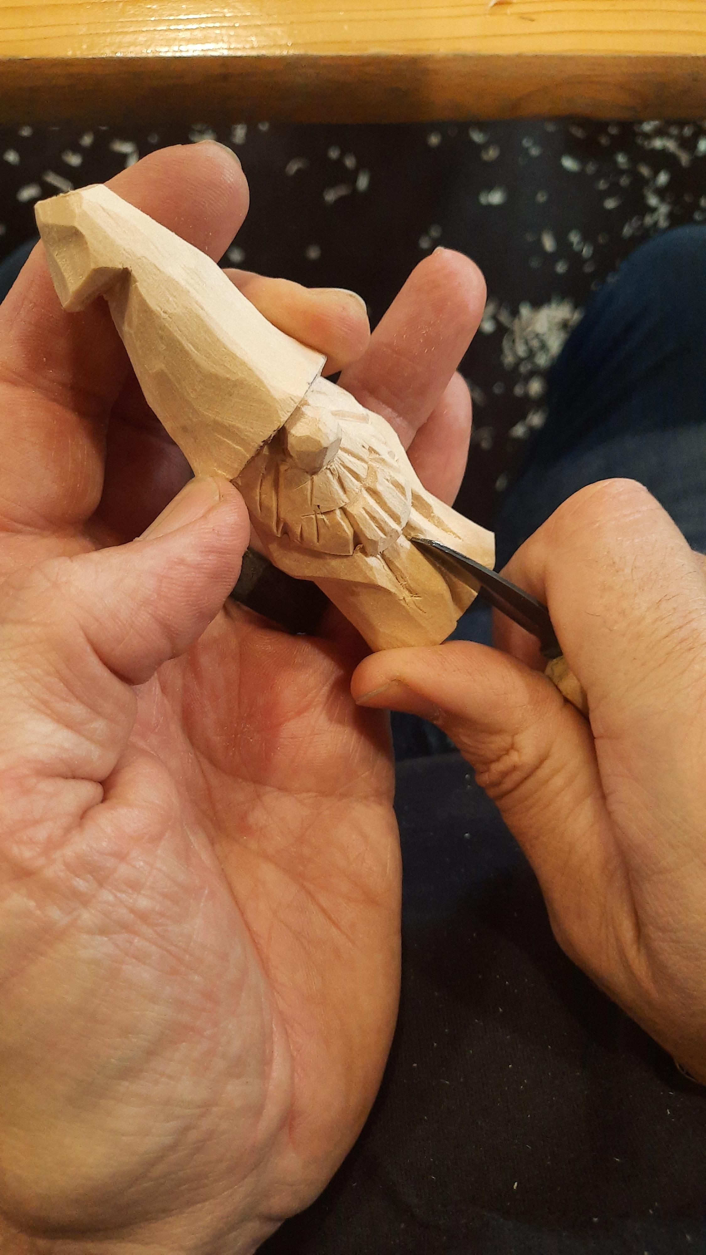 Kabouter snijden in hout - Foto