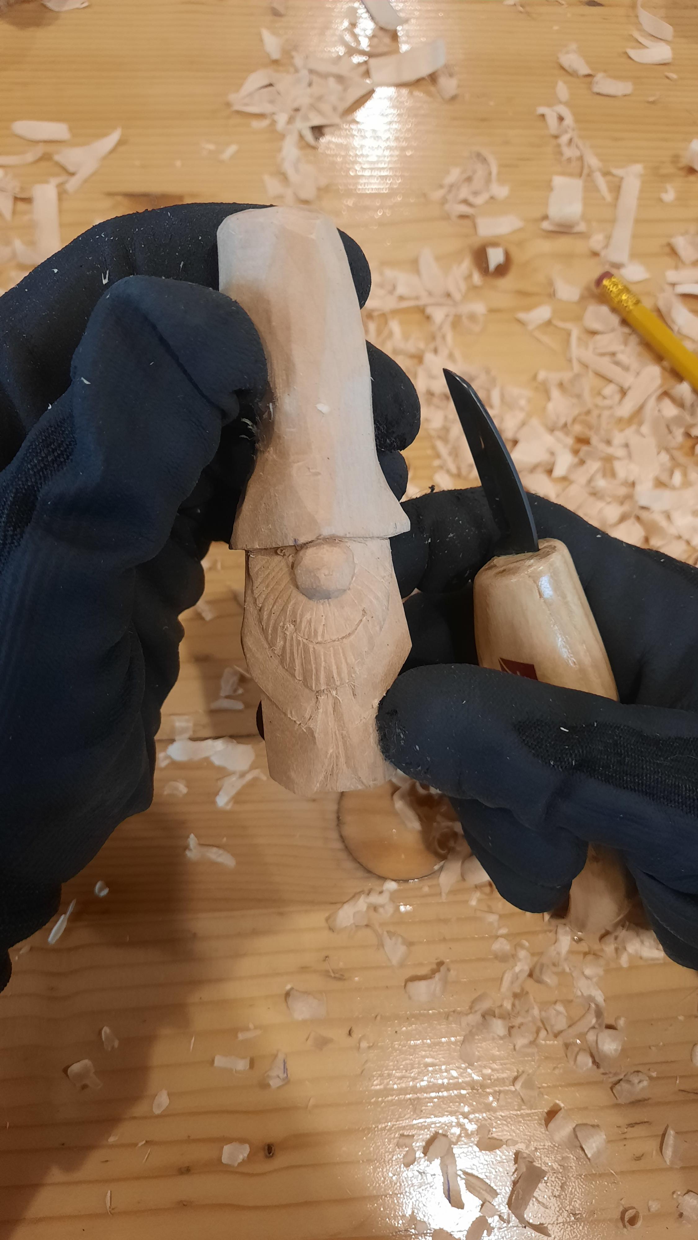 Kabouter snijden in hout - Foto