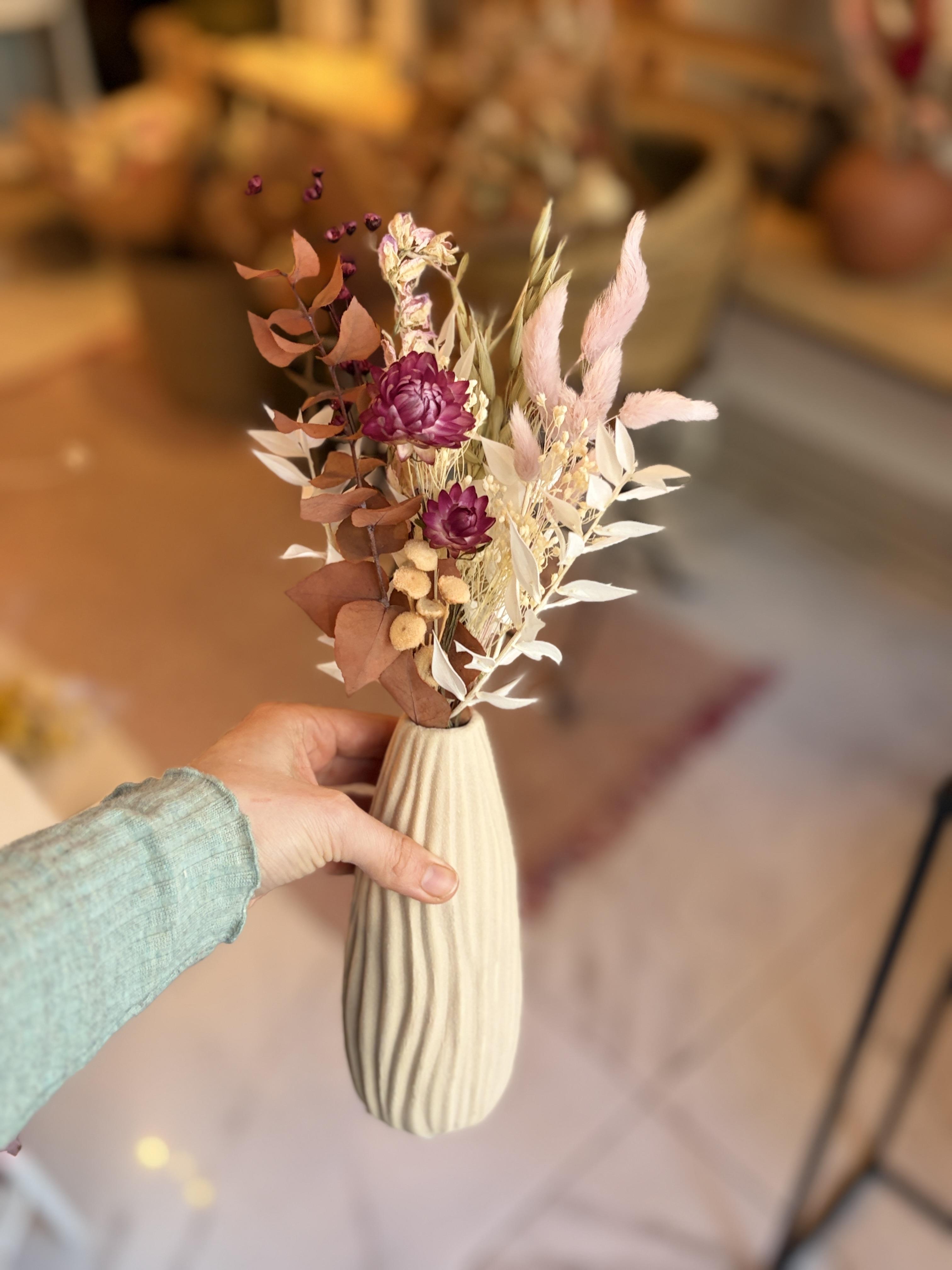 Flower Duo: Haarkammetje & Mini Boeketje - Foto