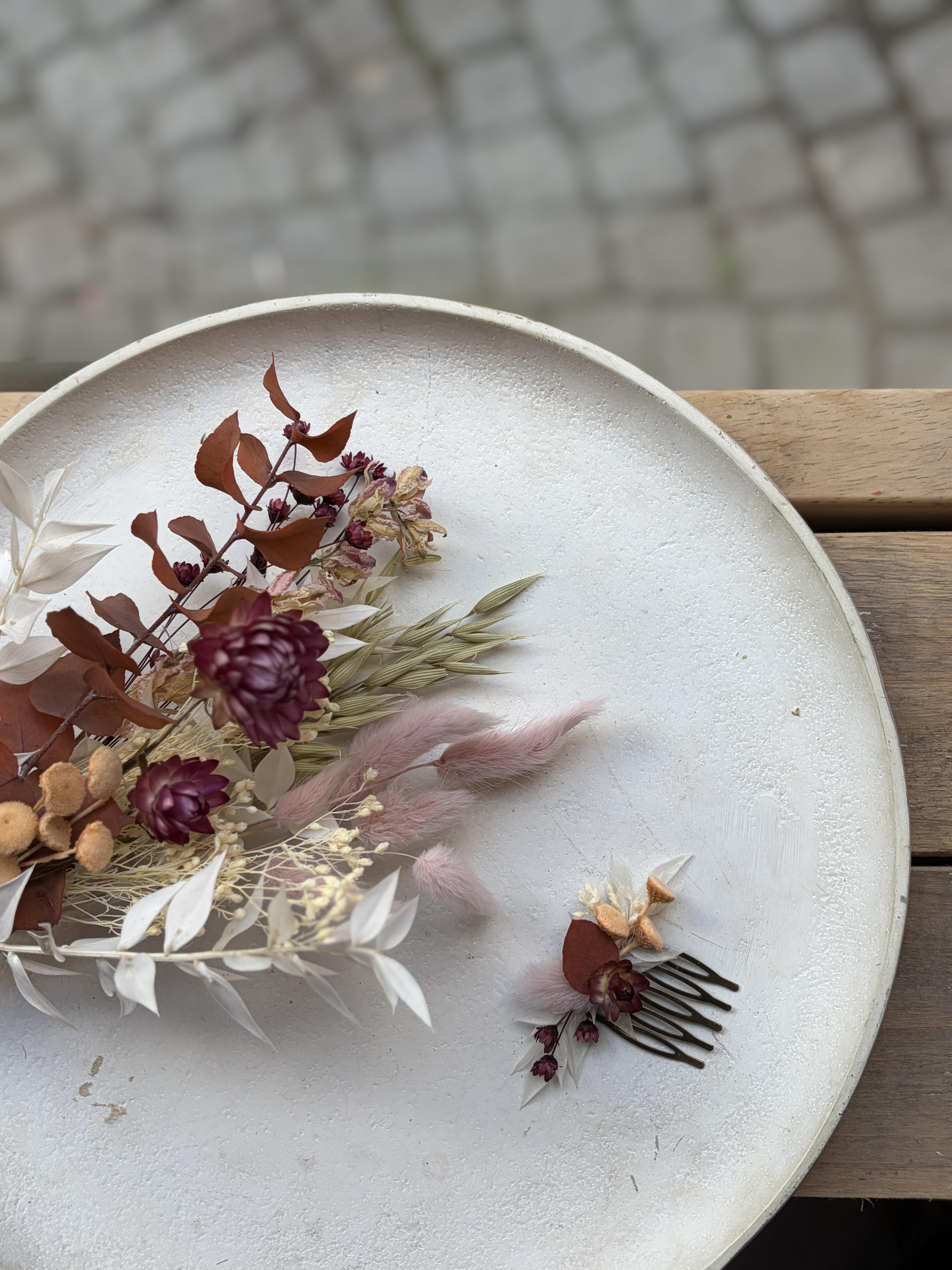 Flower Duo: Haarkammetje & Mini Boeketje - Foto