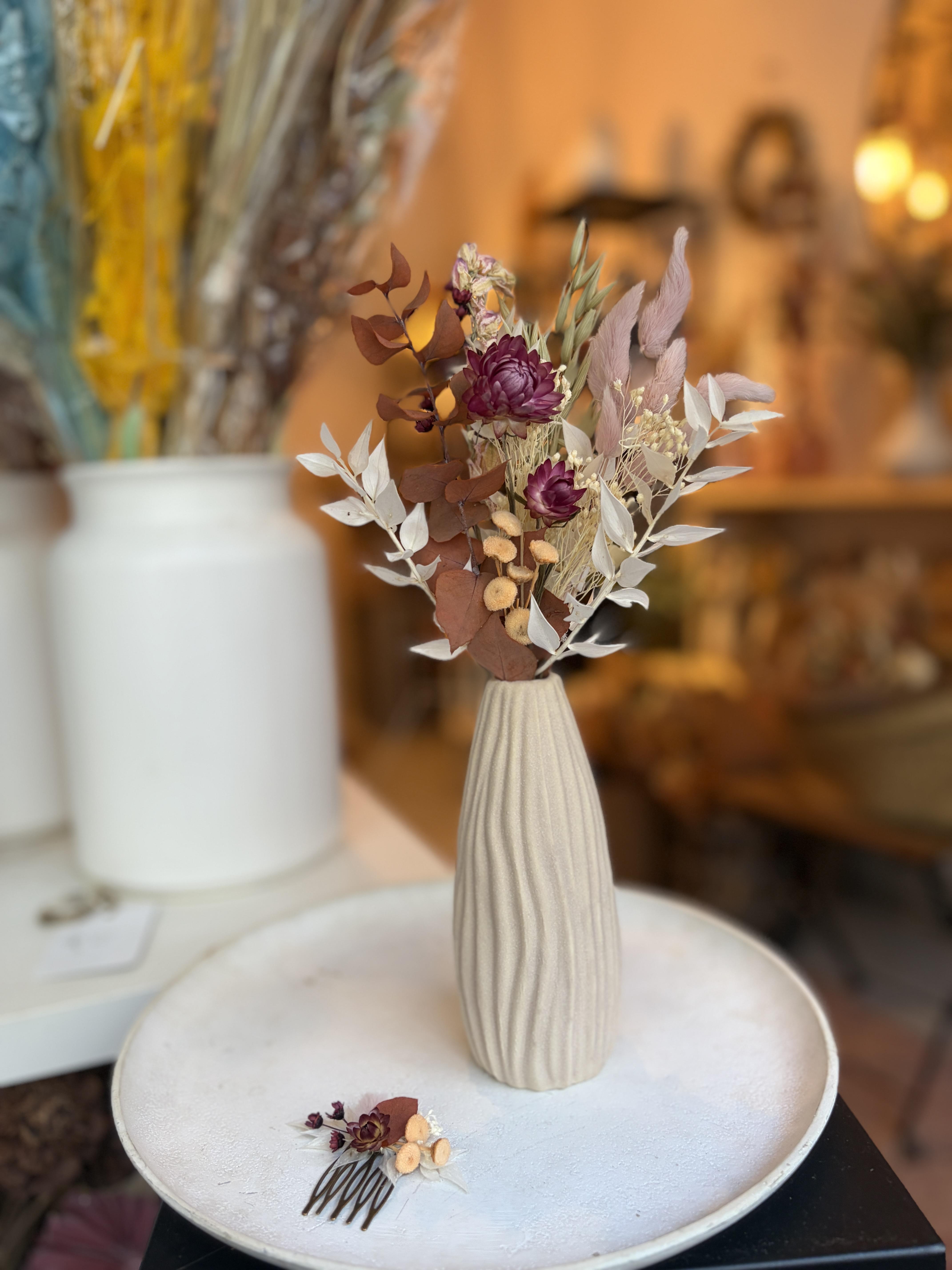 Flower Duo: Haarkammetje & Mini Boeketje - Foto