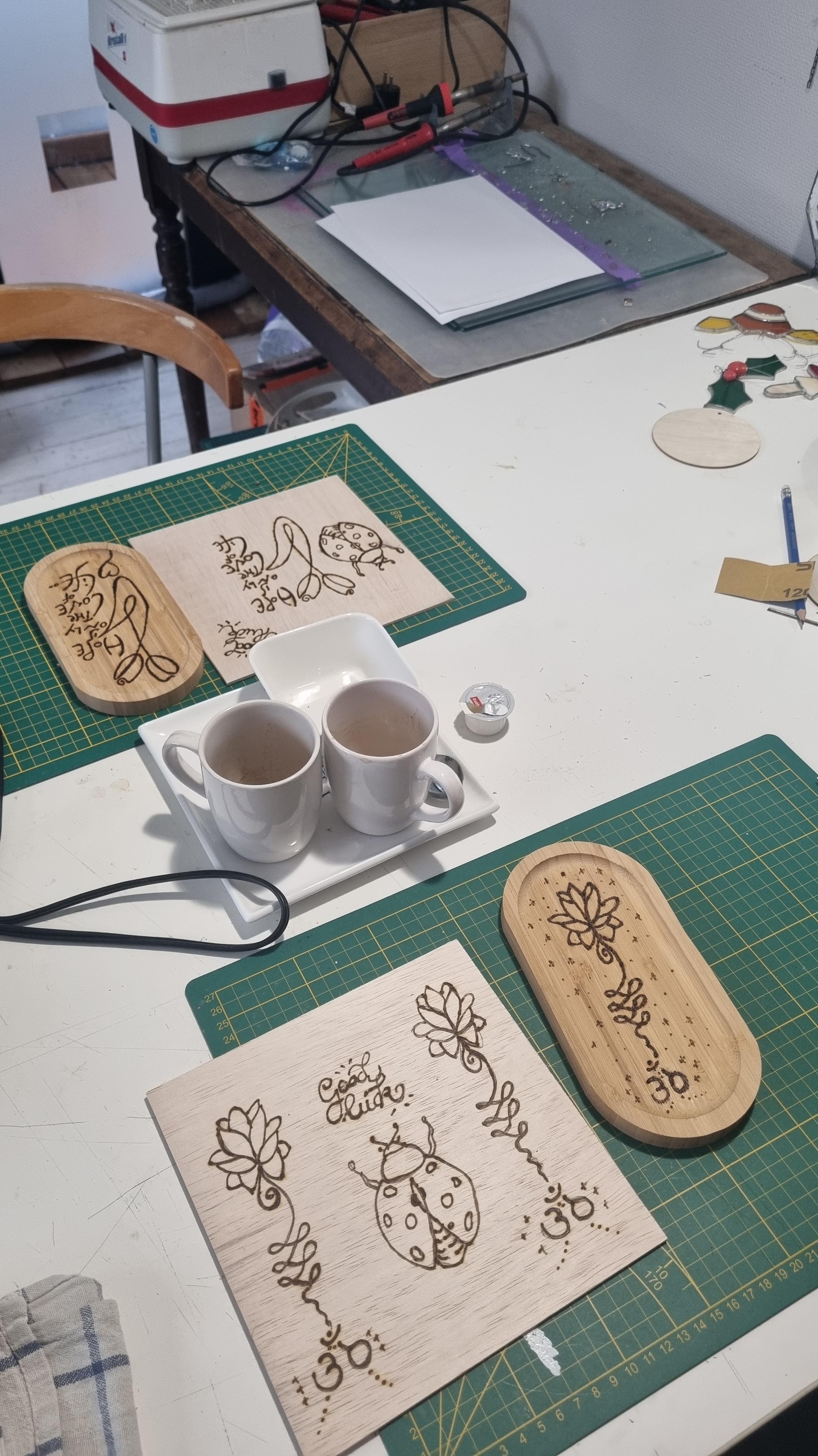 Pyrografie /houtbranden in combinatie met of zonder aquarel - Foto