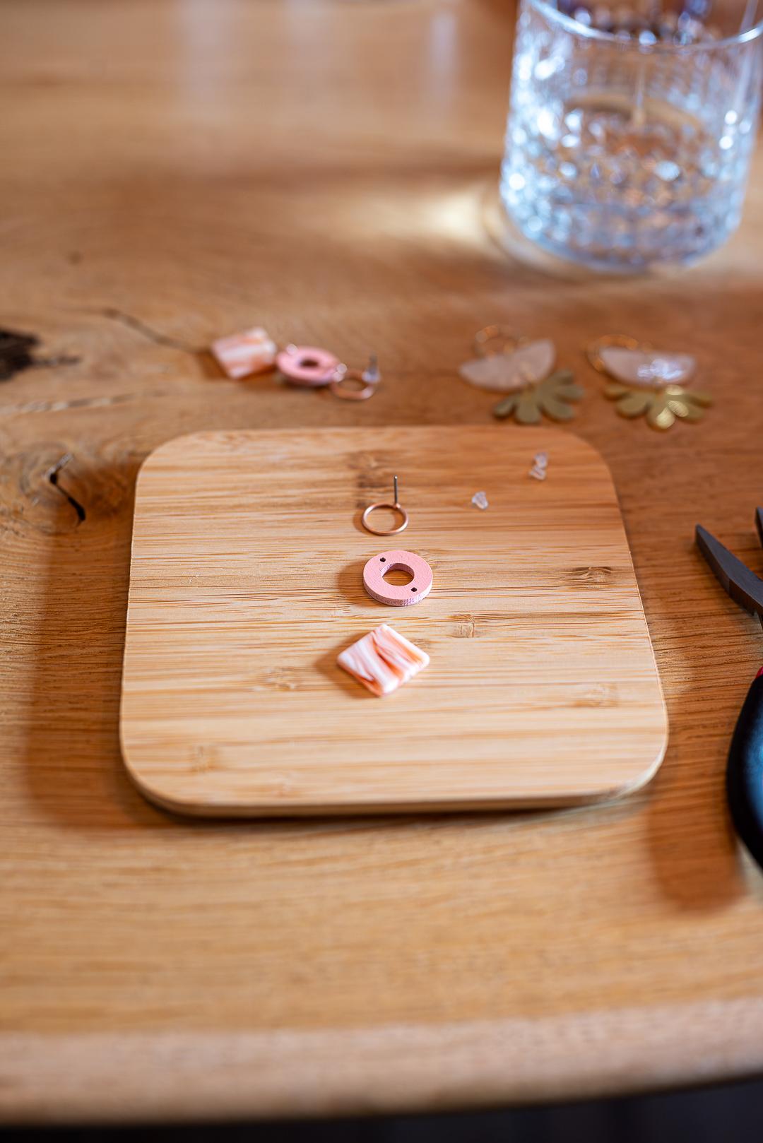 Maak je eigen oorbellen in huiskamersfeer - Workshop - Foto