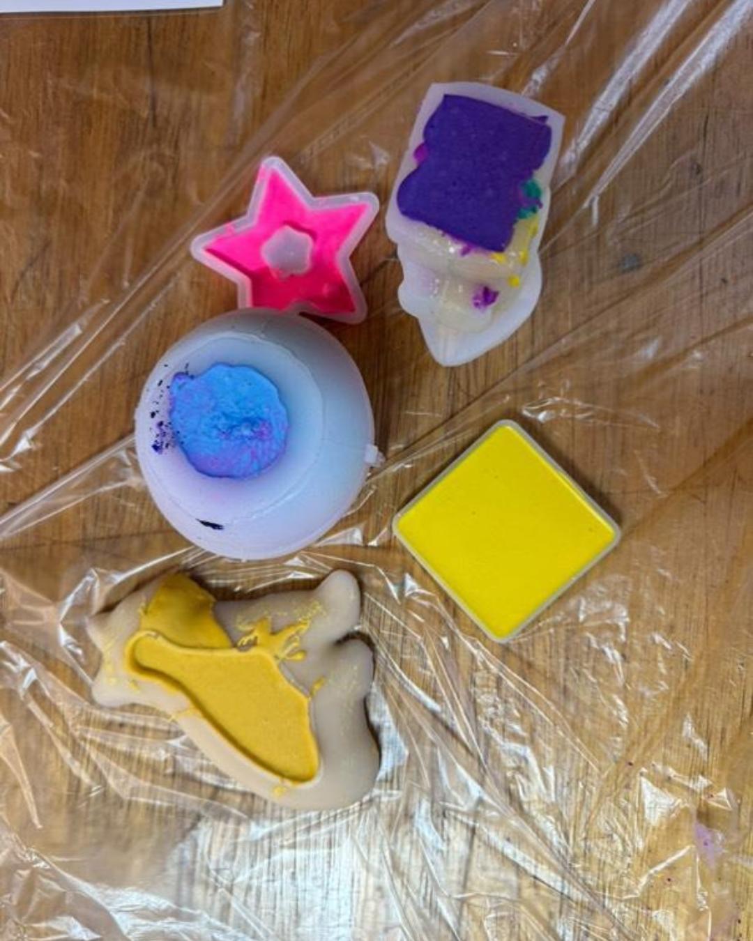 Ouder-kind workshop Jesmonite - Foto