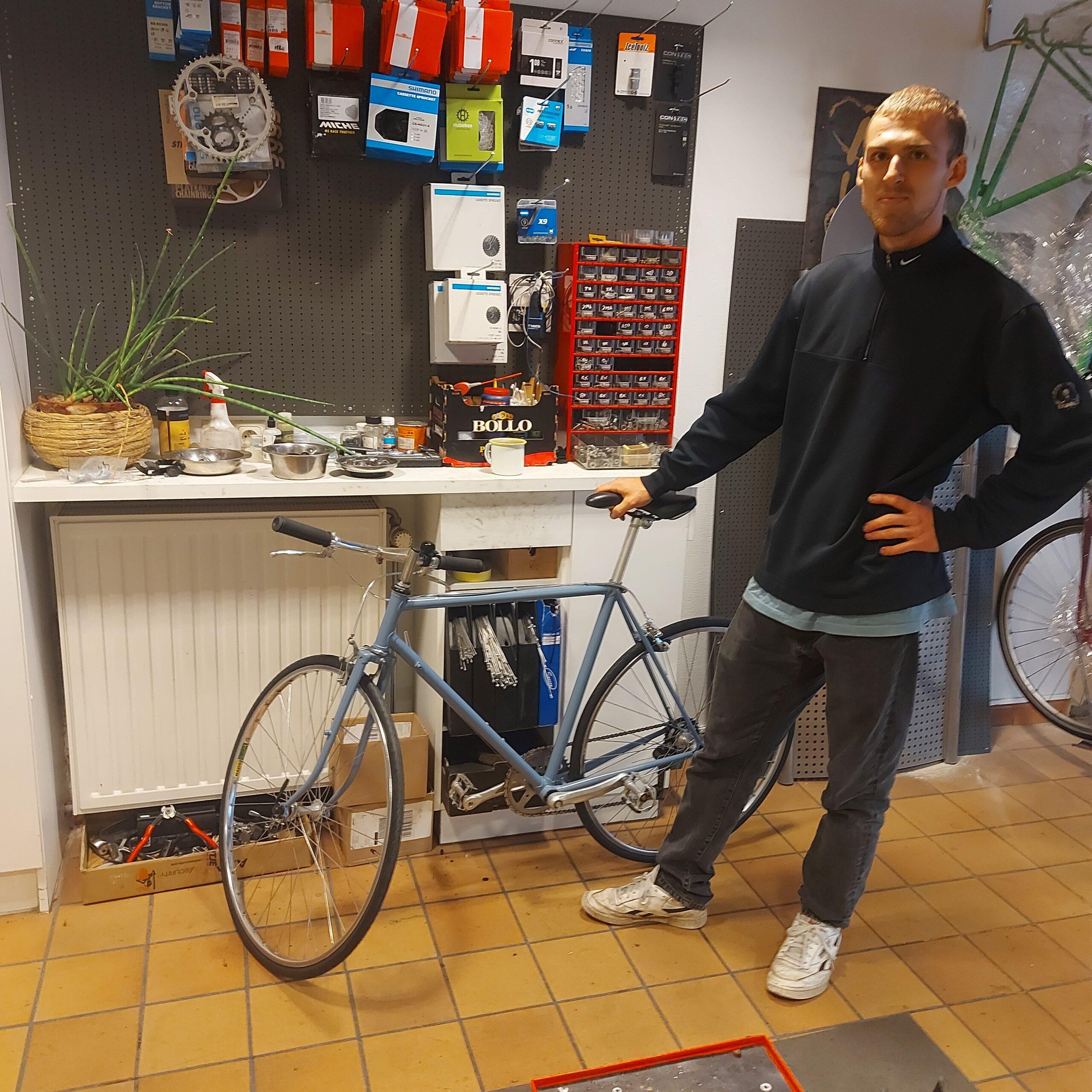 Reisfiets bouwen (nieuw) - Foto