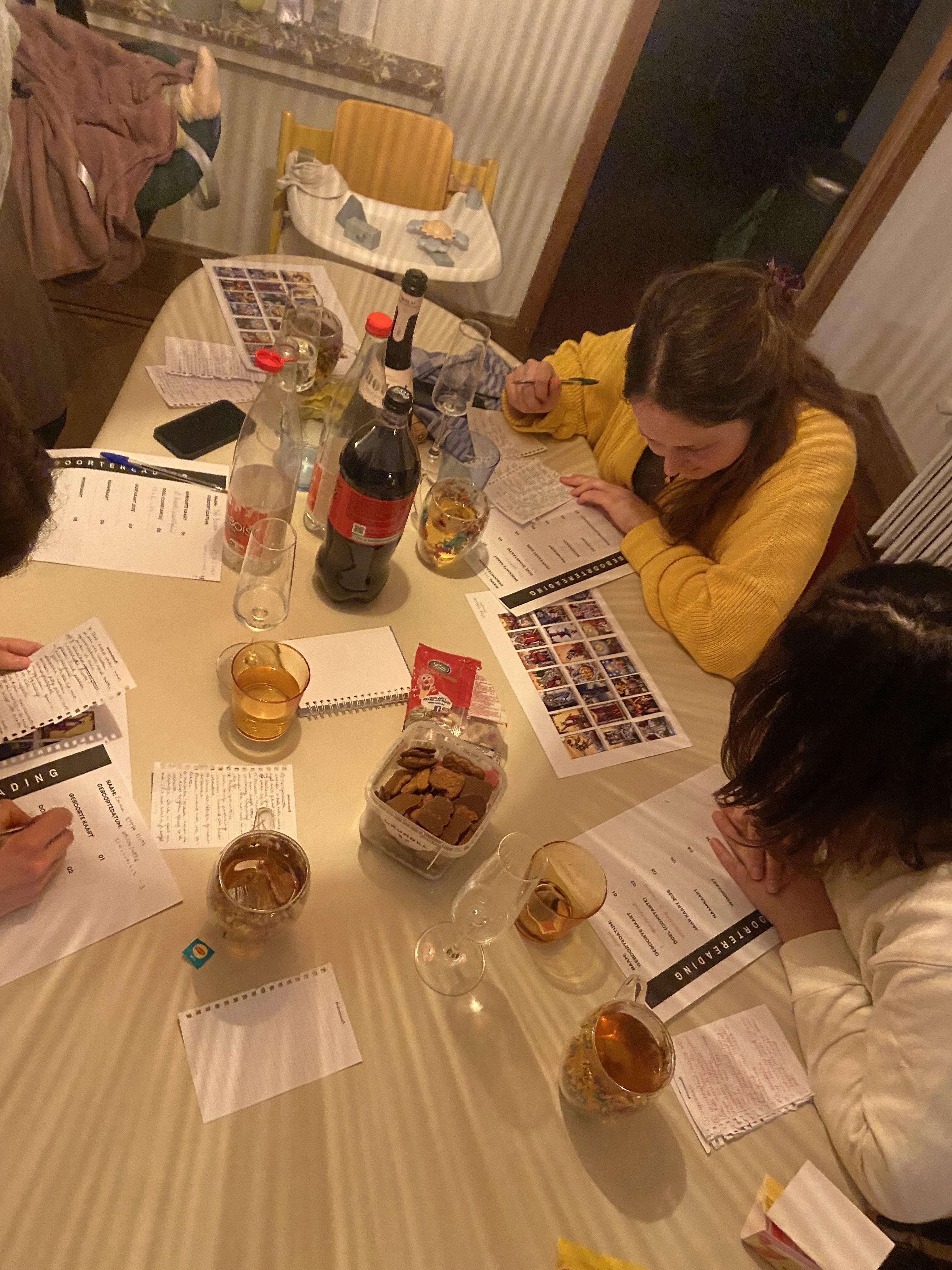 Soirée Astrologie ‘ Jouw geboortekaart’ - Foto