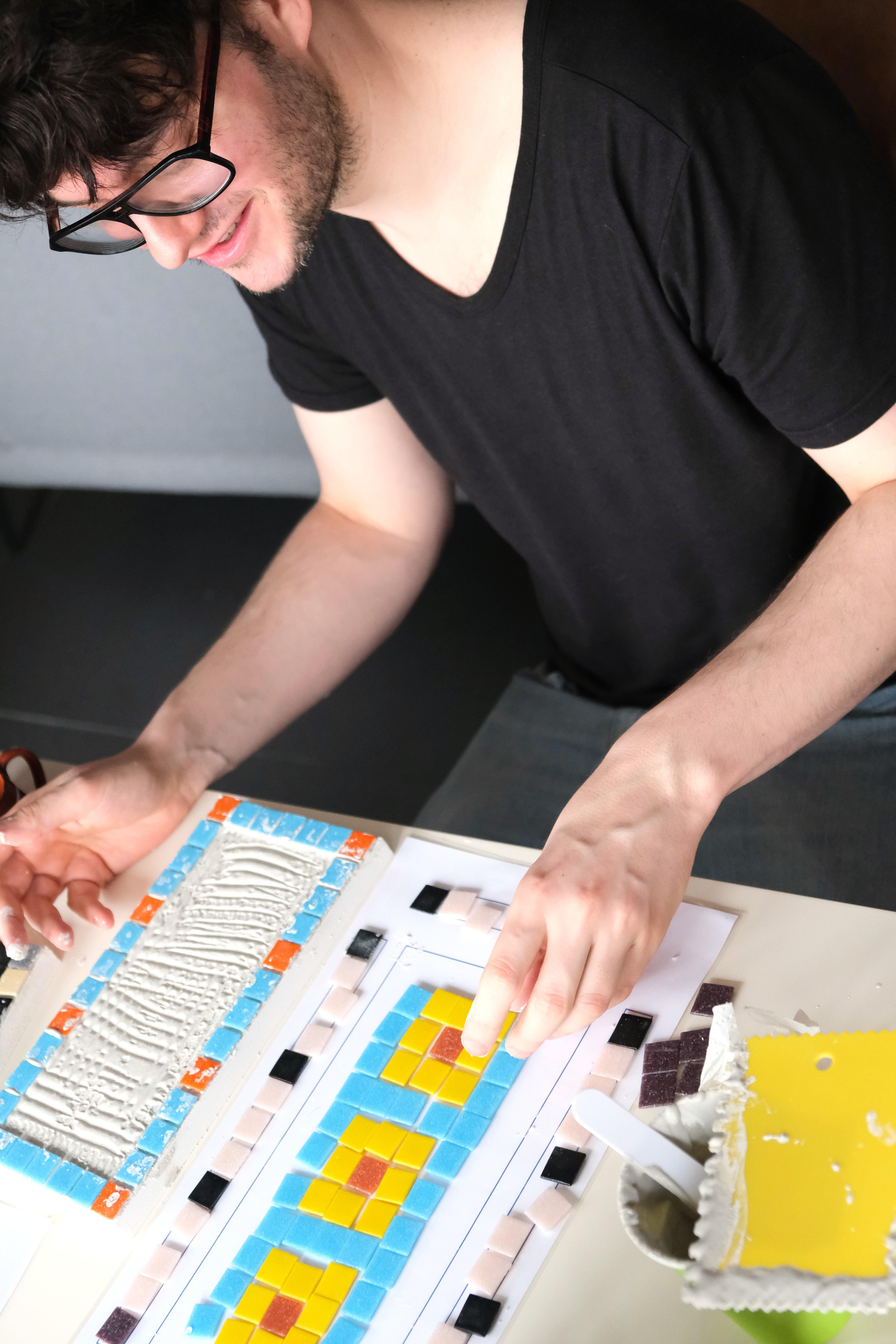 2-delige workshop: Creëer je eigen mozaïek tapasplank & onderleggers - Foto