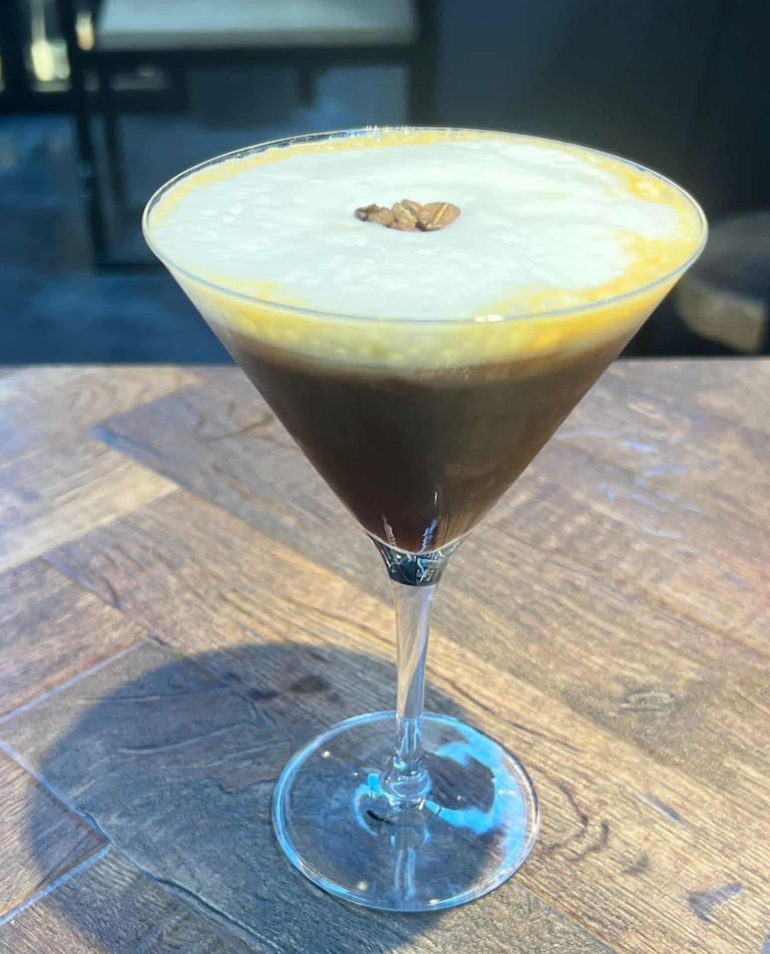 Maak je eigen coffee cocktails - Foto