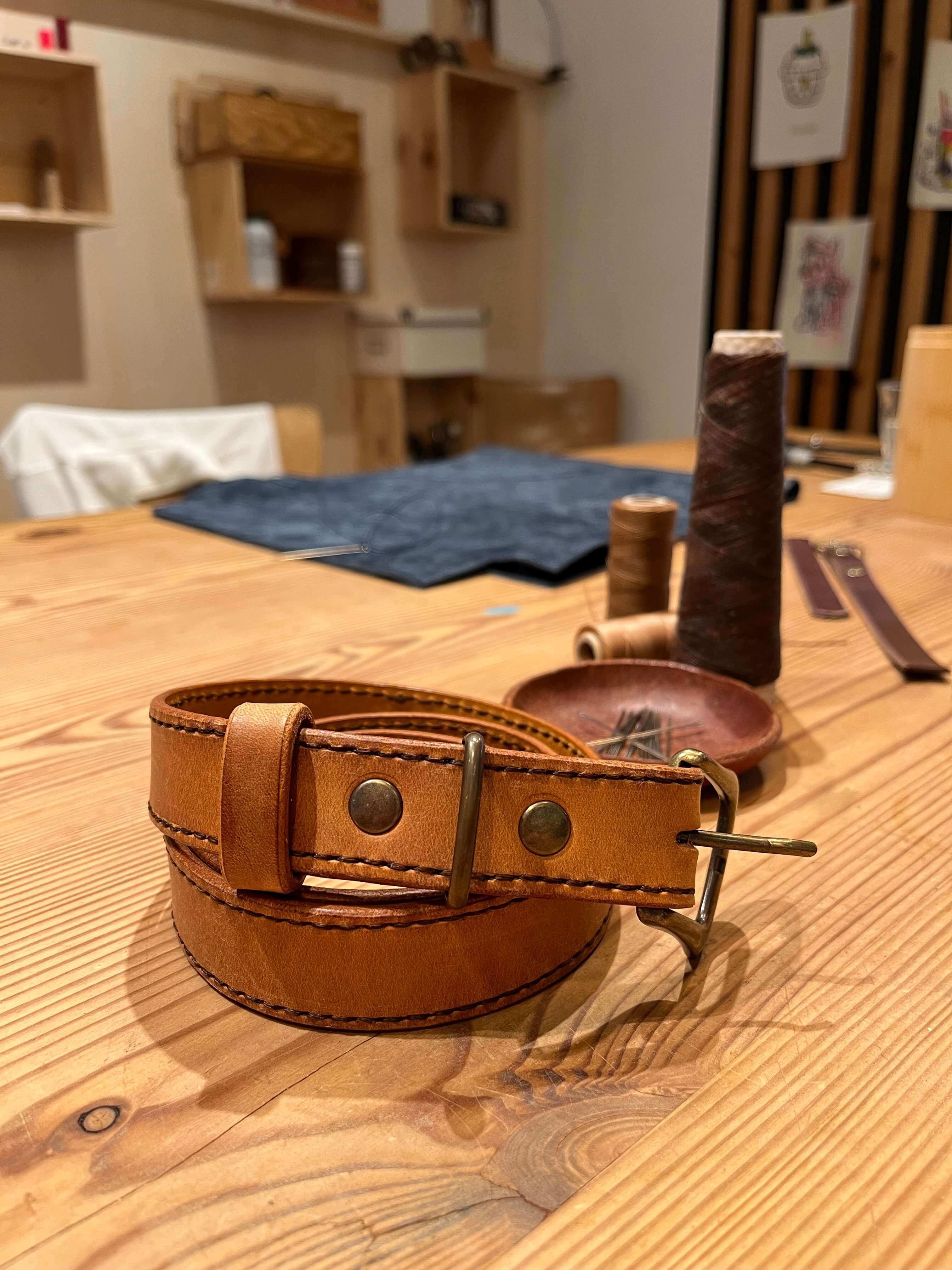 Workshop lederen broeksriem maken - Foto