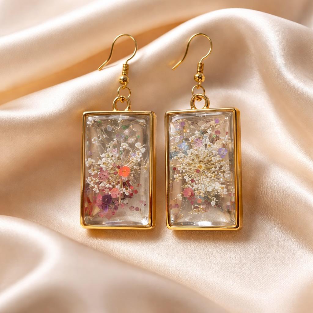 Workshop epoxy oorbellen maken met o.a. droogbloemetjes - Foto