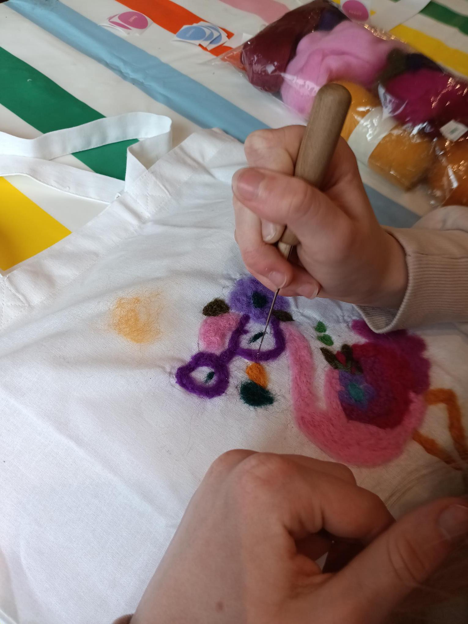 Totebag pimpen met naaldvilten in Schelle - Foto