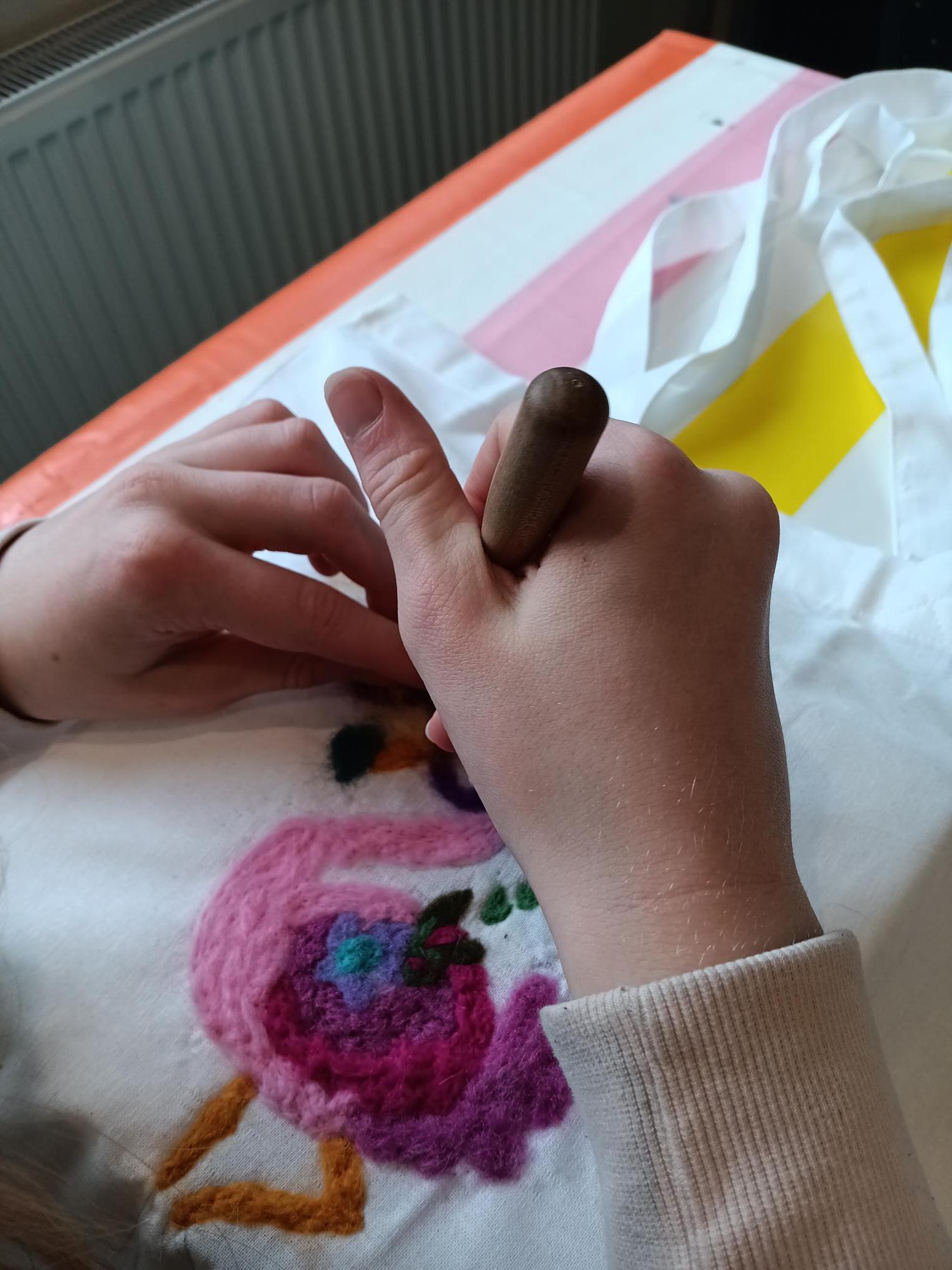 Totebag pimpen met naaldvilten in Schelle - Foto