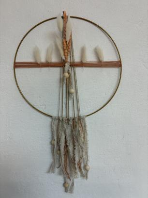 Bachlorette party: touw -en bloemencirkel met quote & sip