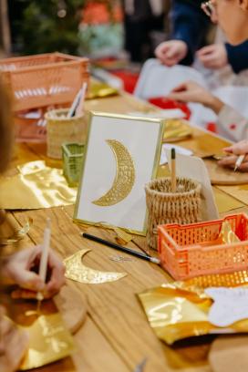 Metaalfolie kunstwerk met embossing techniek - Inloopworkshop