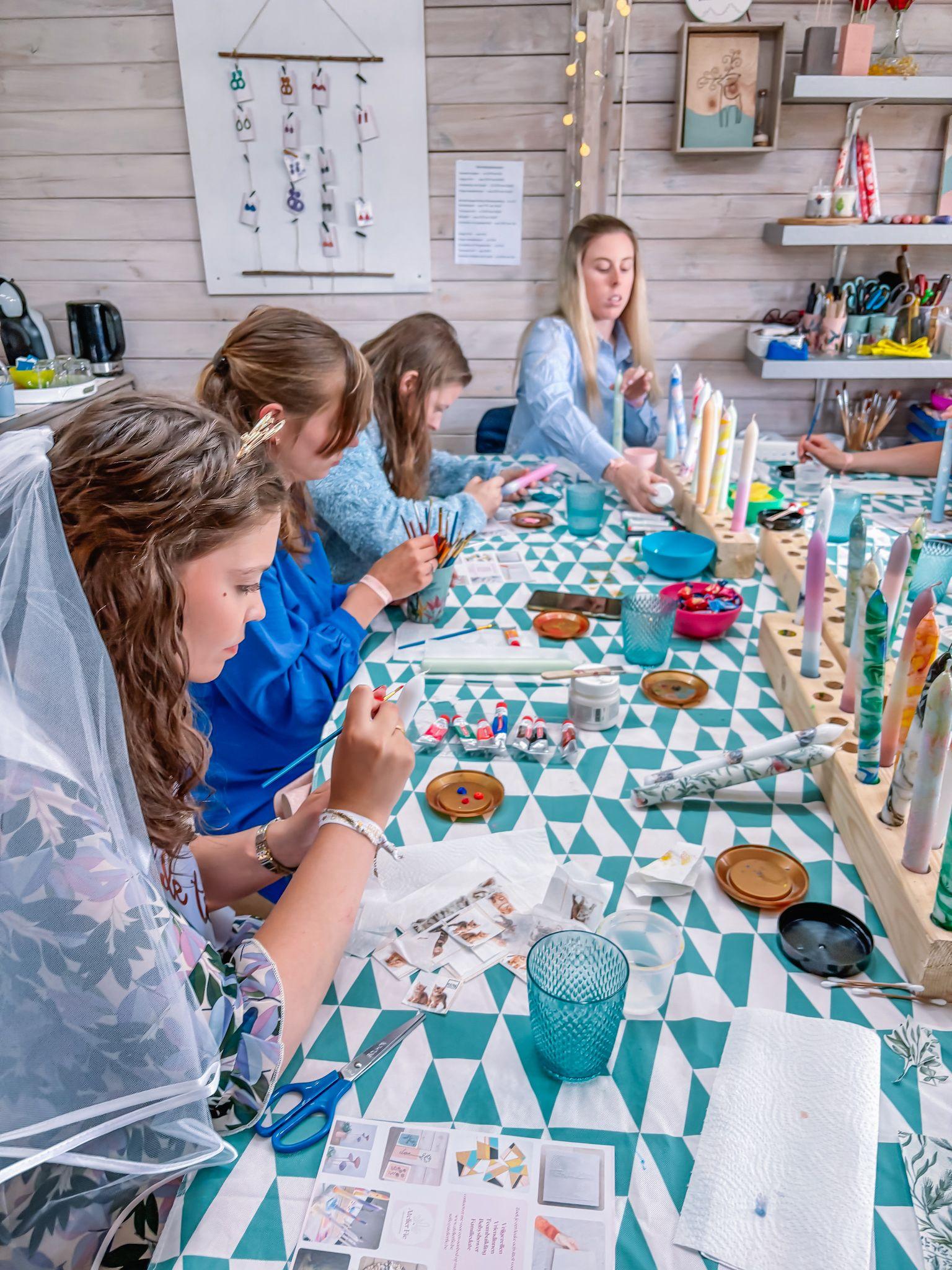 Kaarsen pimpen (Marble & More) Workshop - privé groepsworkshop - Foto