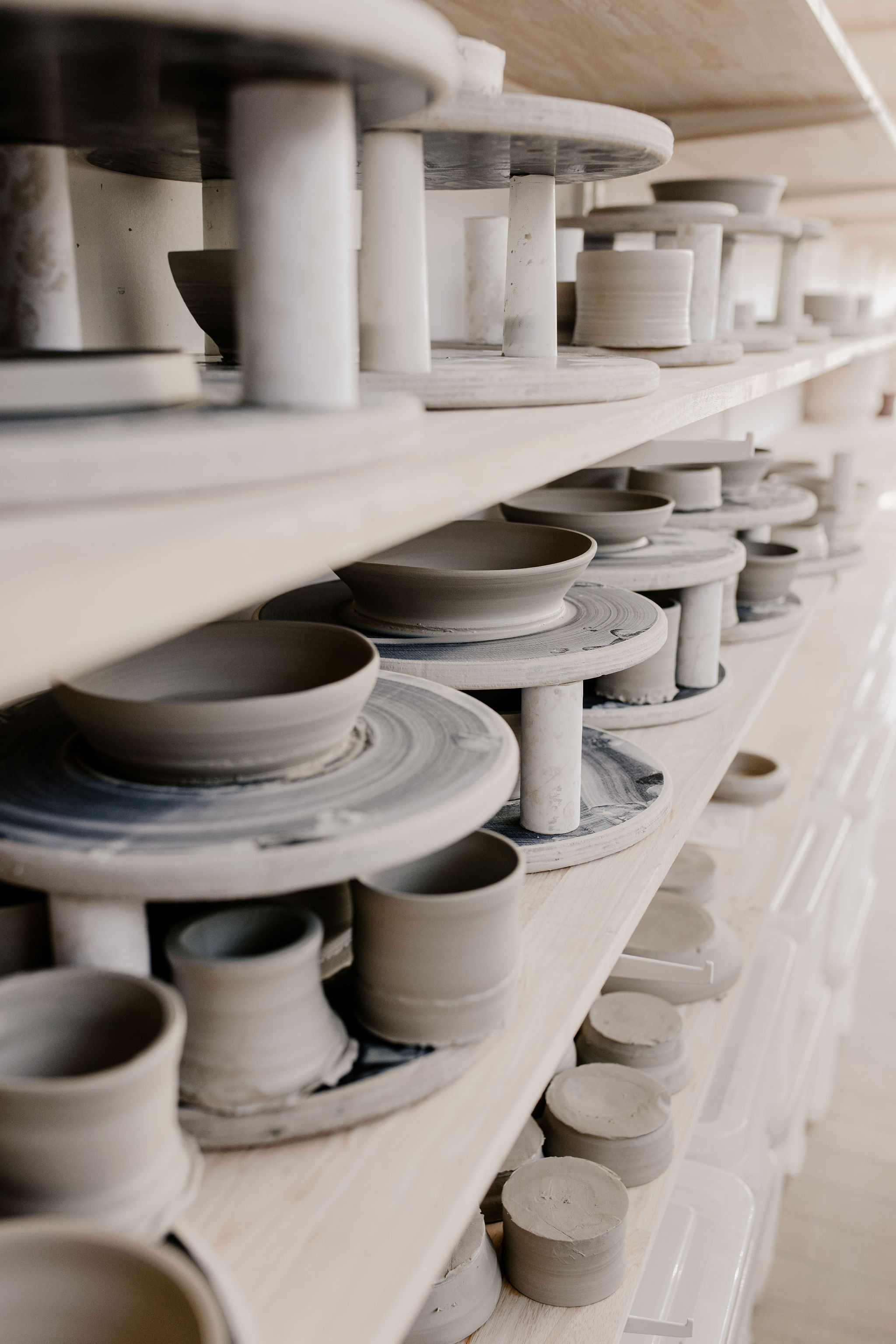 Workshop Pottenbakken op schijf (in Gent) voor een groep - Foto