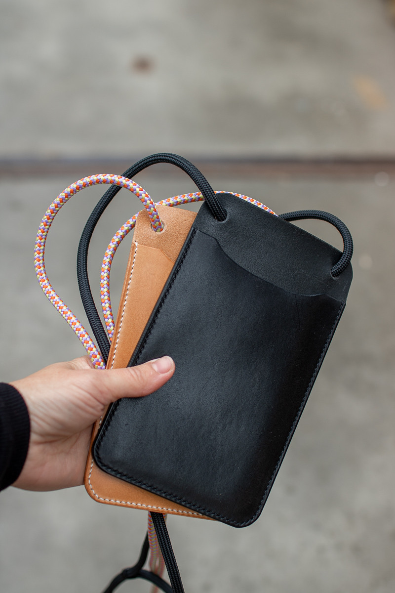 Workshop Ambachtelijk leerbewerken - telefoontasje (eigen datum) - Foto