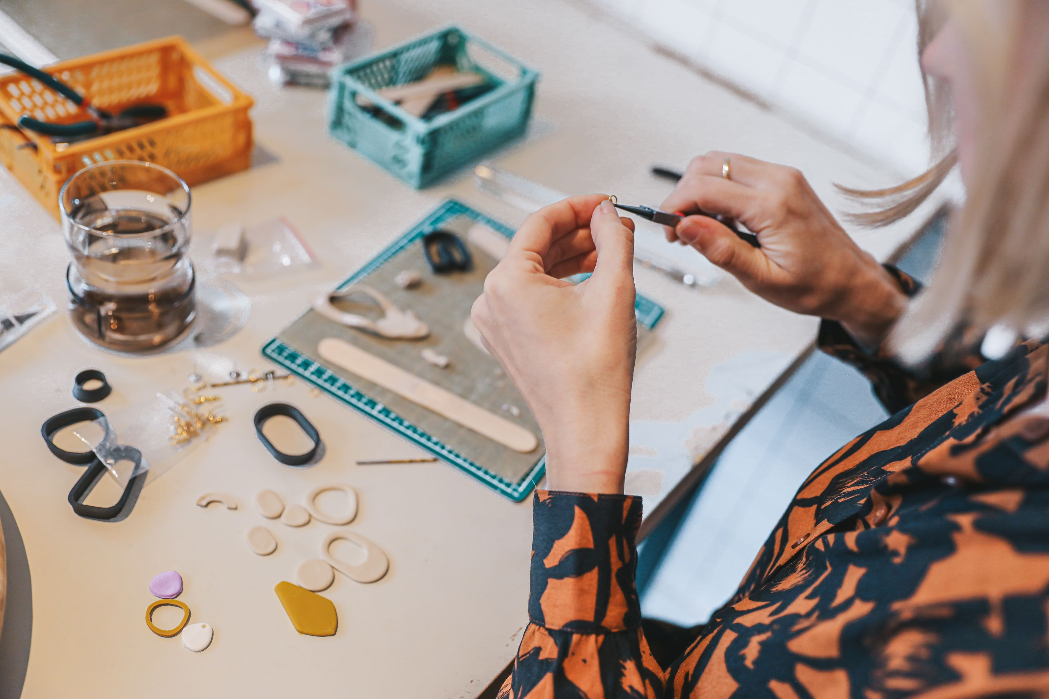 2-4 pers. Groepsbox polymeer klei juwelen - Foto