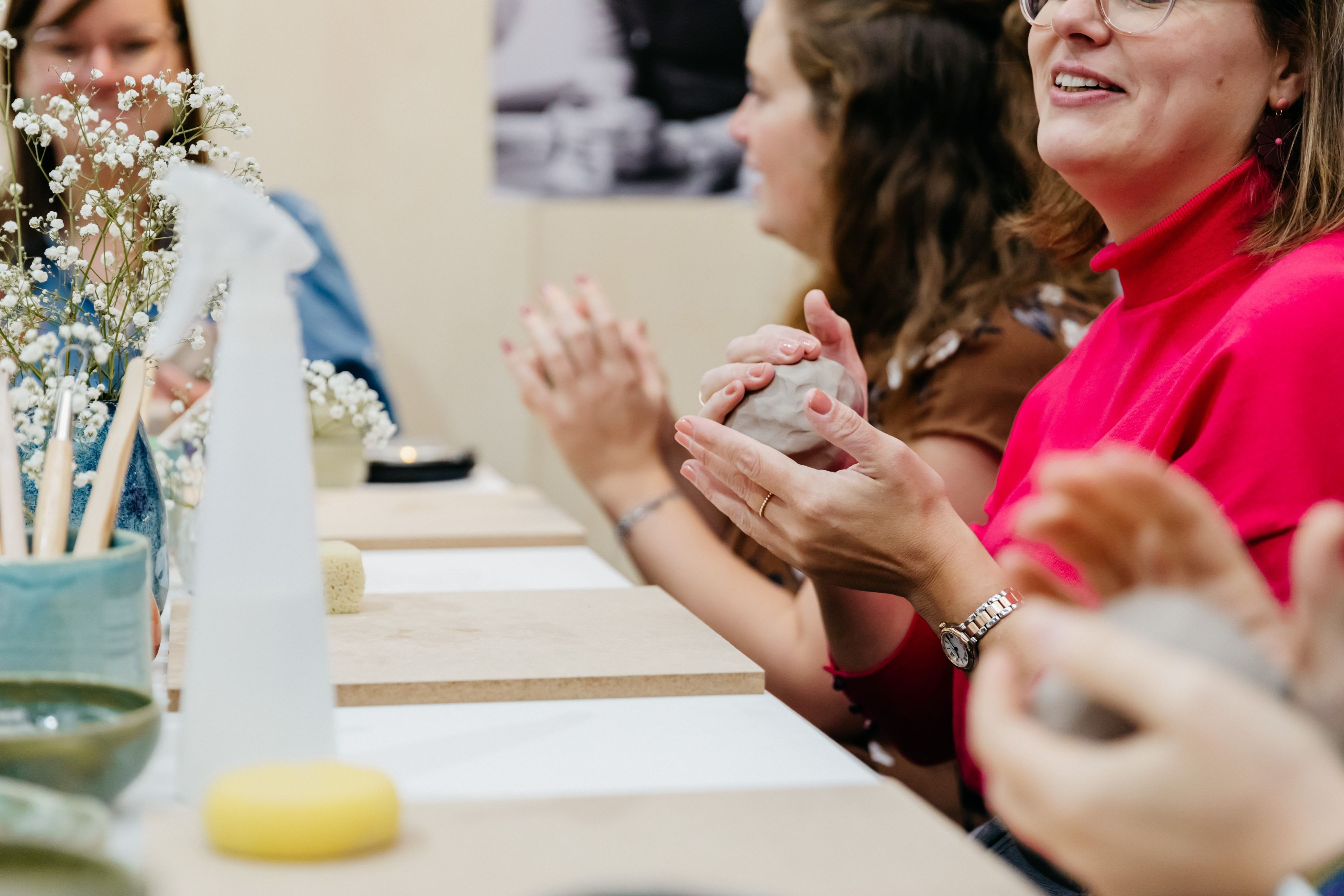 Keramiek handvormen workshop voor groepen - Foto