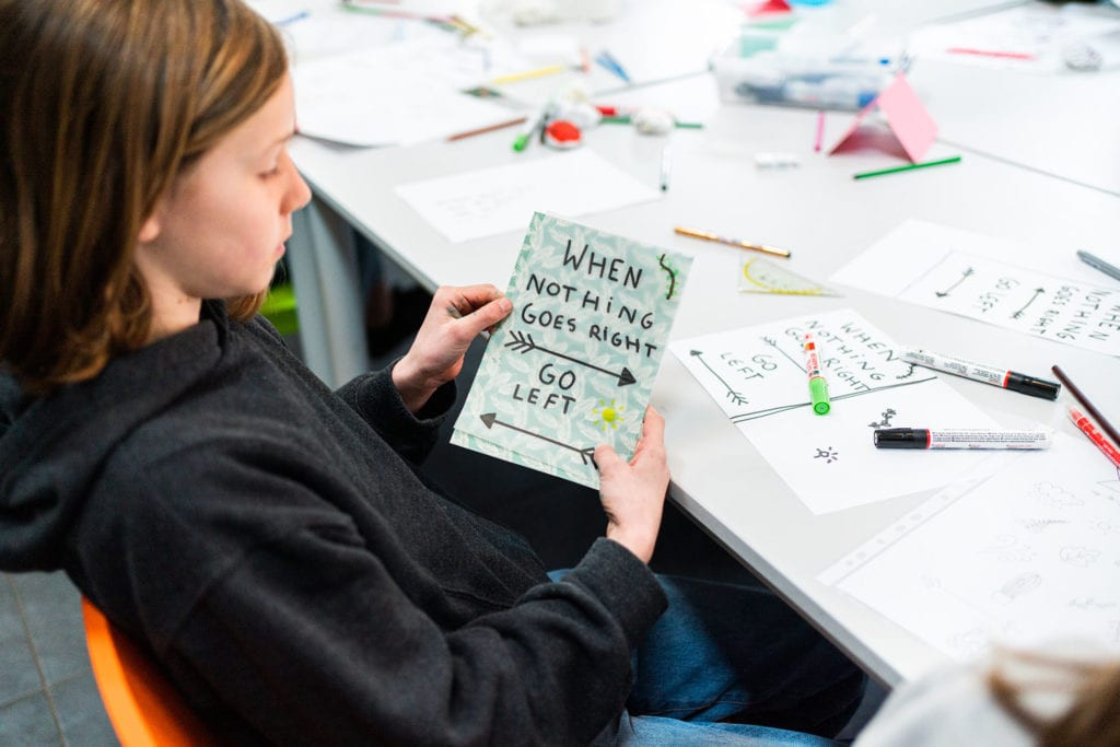 Workshop handletteren op materialen - Foto