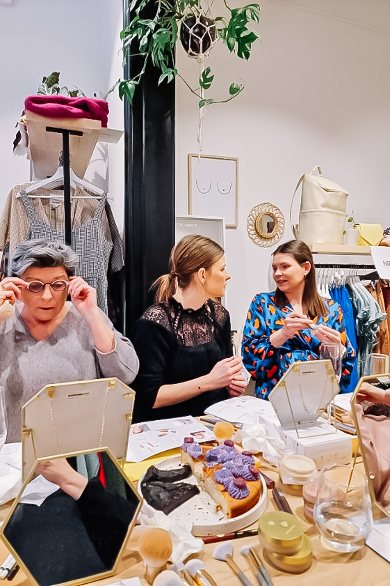 Make-up Workshop voor een groep - Foto