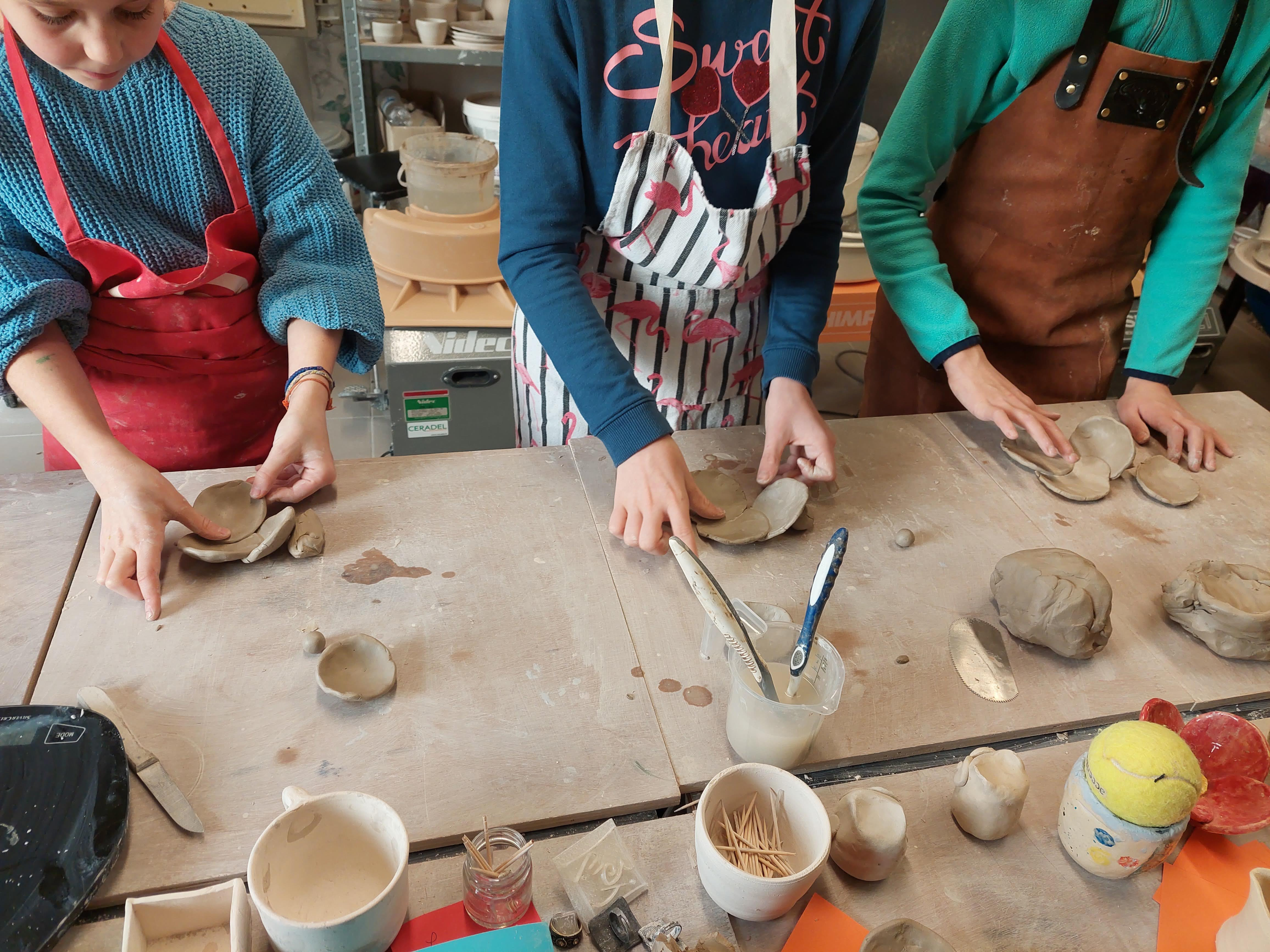 Kleileuk verjaardagsfeestje in het keramiek atelier - Foto