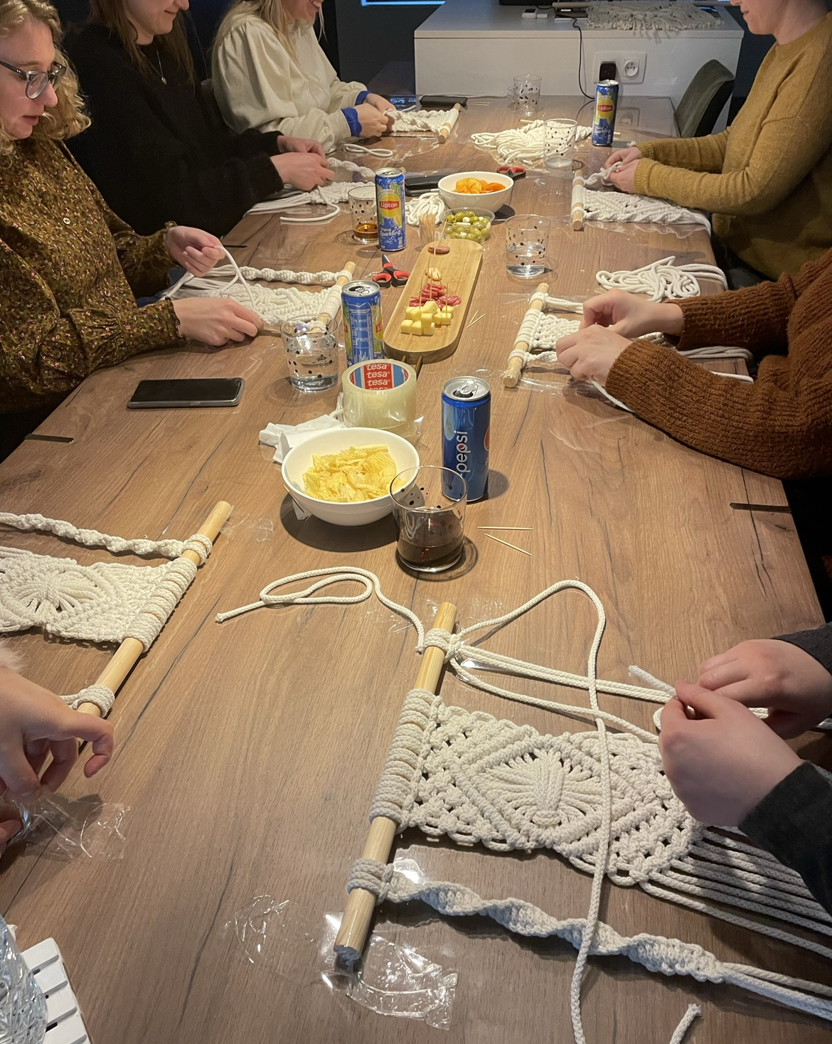 Workshop Macramé Minimalistische Muurhanger - Foto