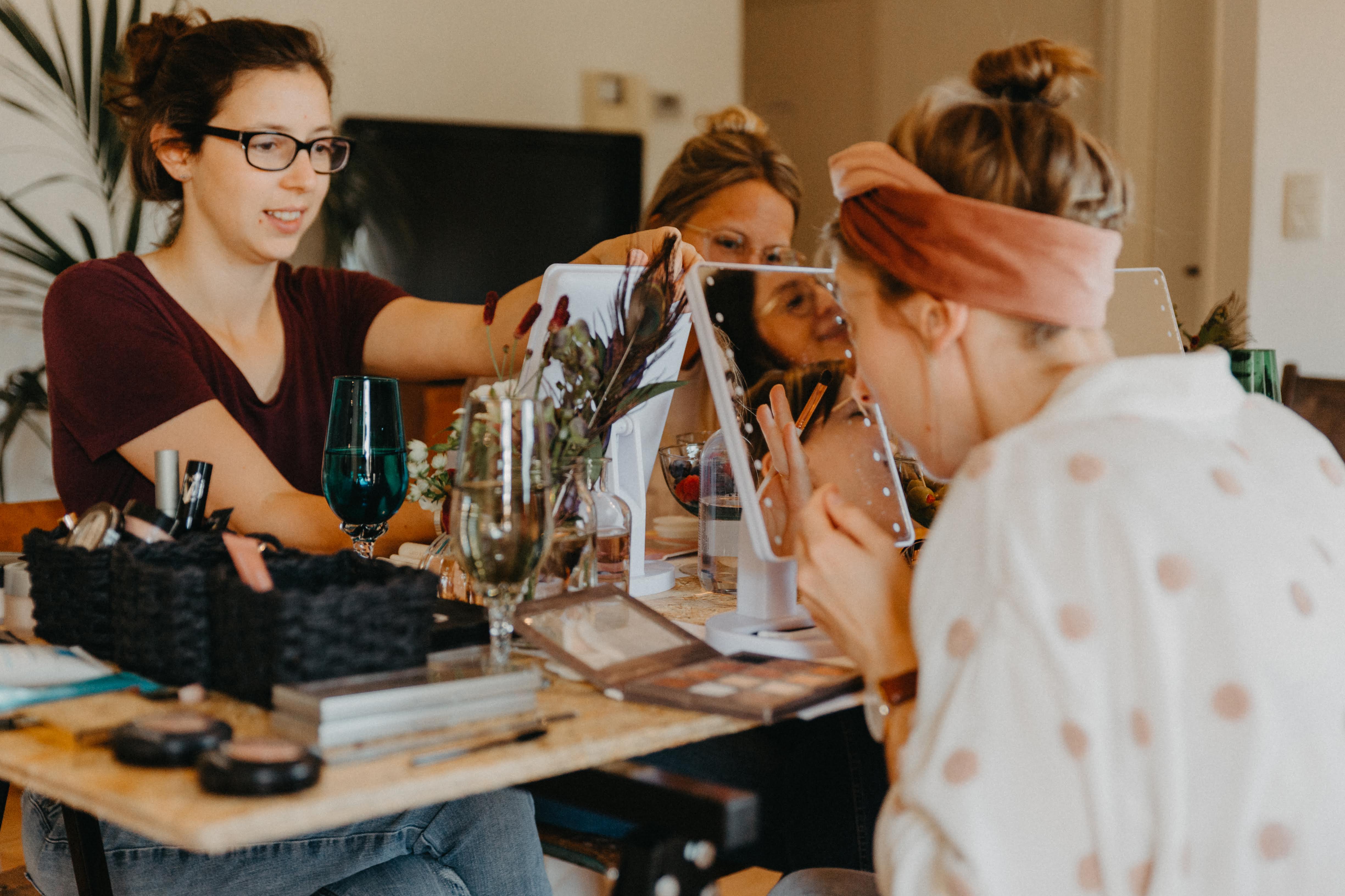 Workshop make-up voor vrijgezellen / bachelorette parties - Foto